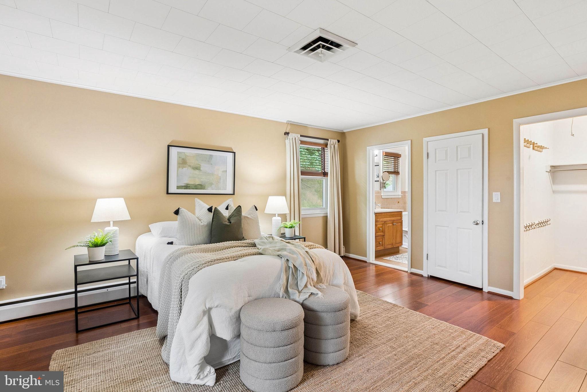 HAMPTON - Residential
