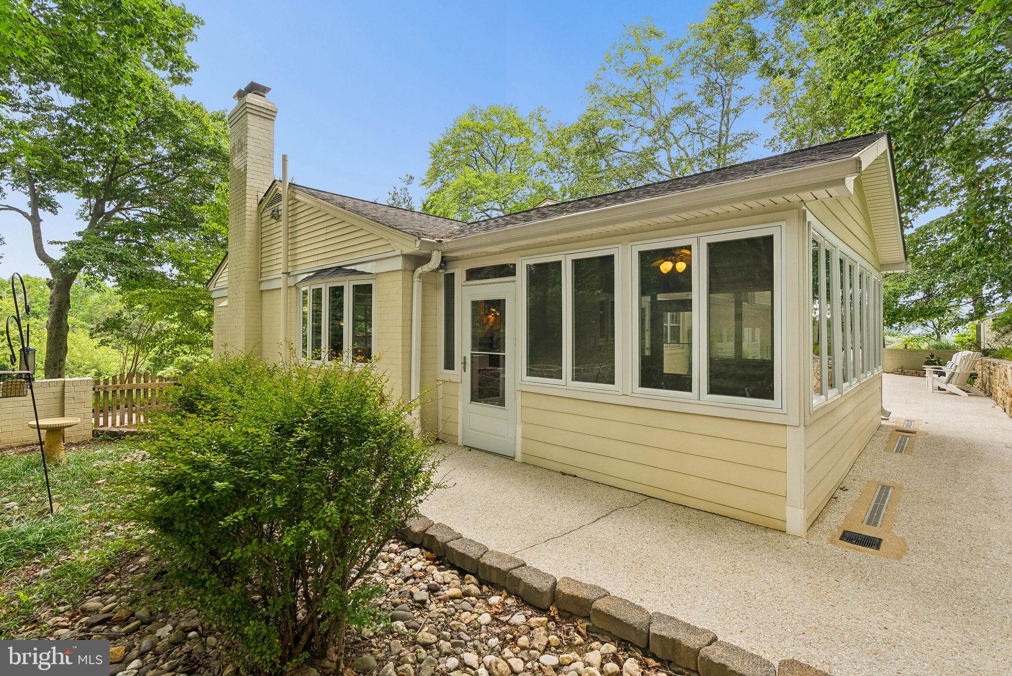 HAMPTON - Residential