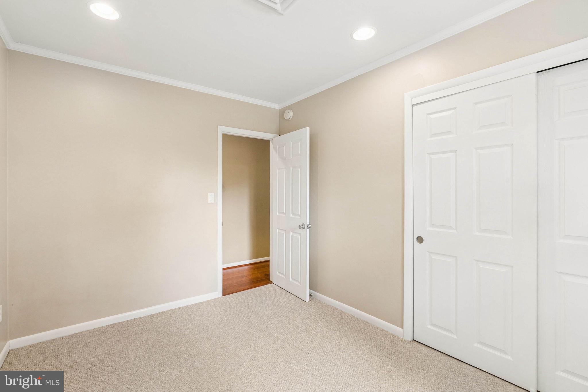 HAMPTON - Residential