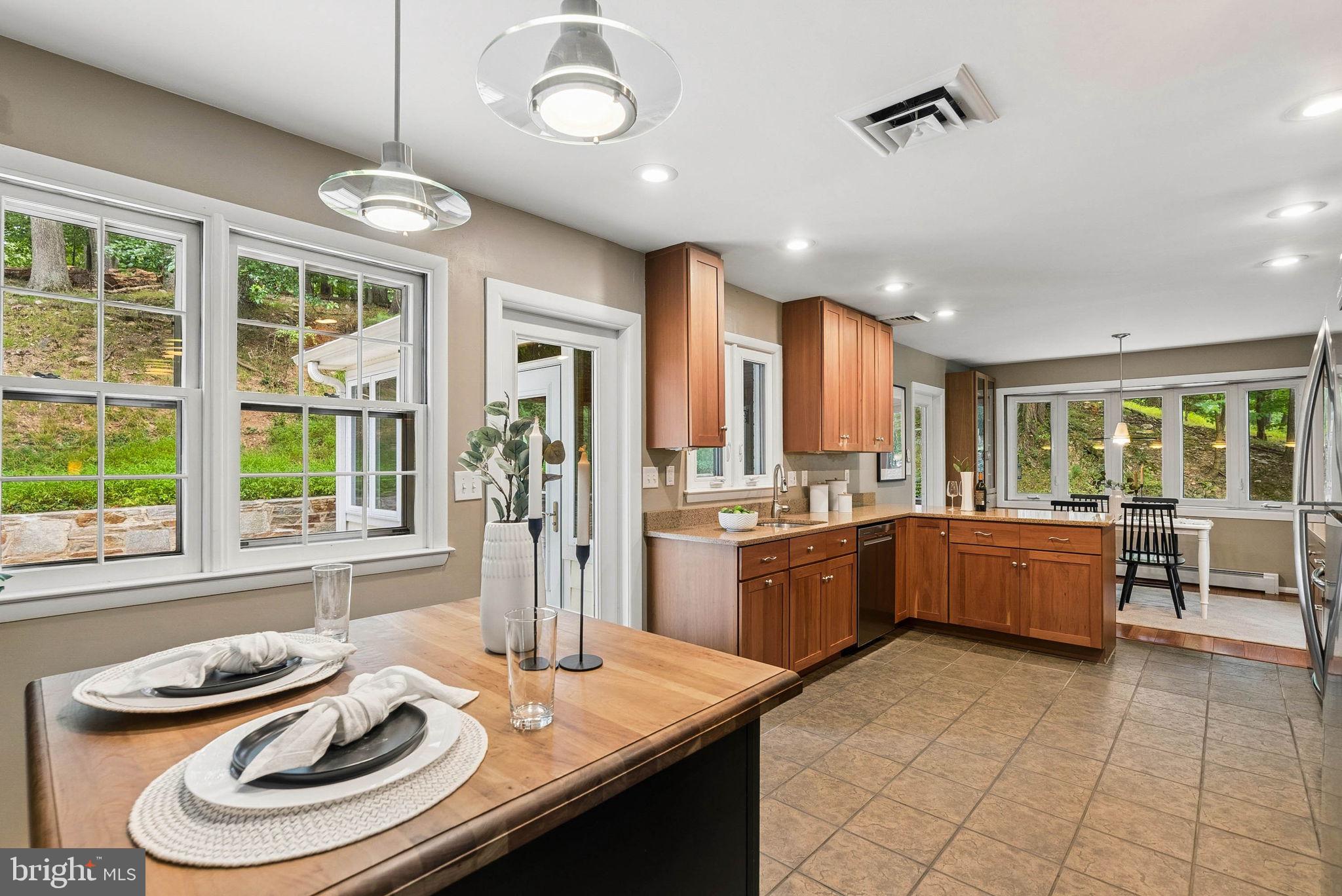 HAMPTON - Residential