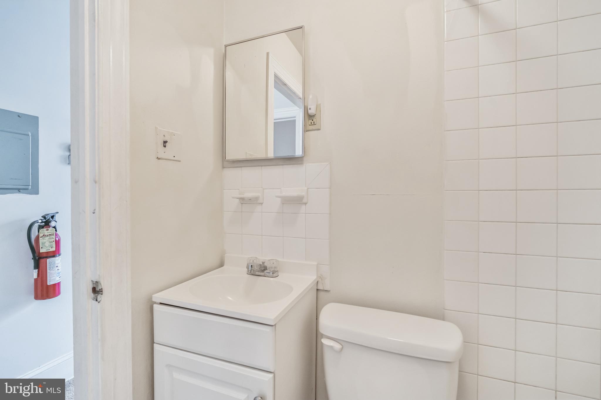 MANAYUNK - Residential Lease