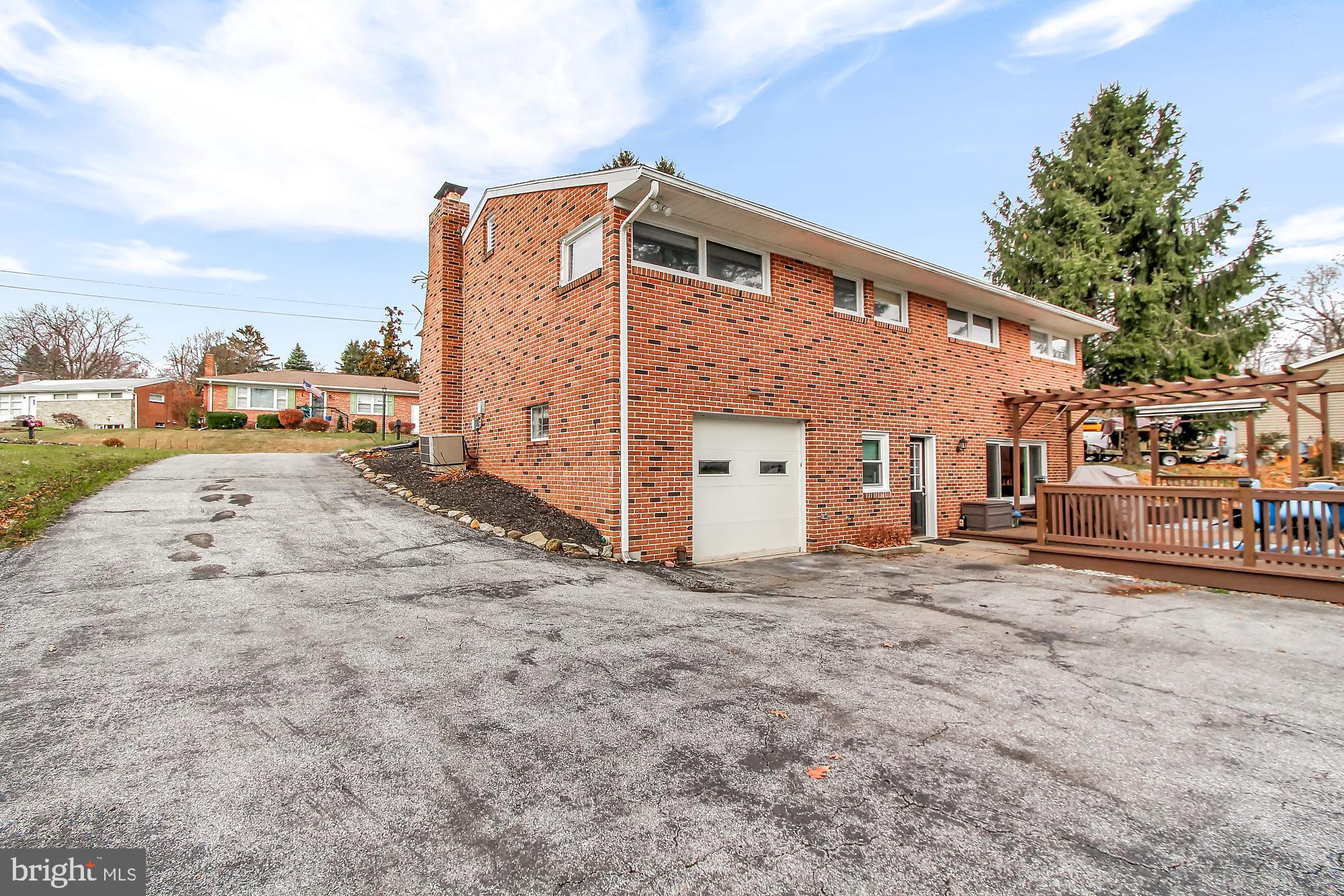 SPRINGETTSBURY - Residential