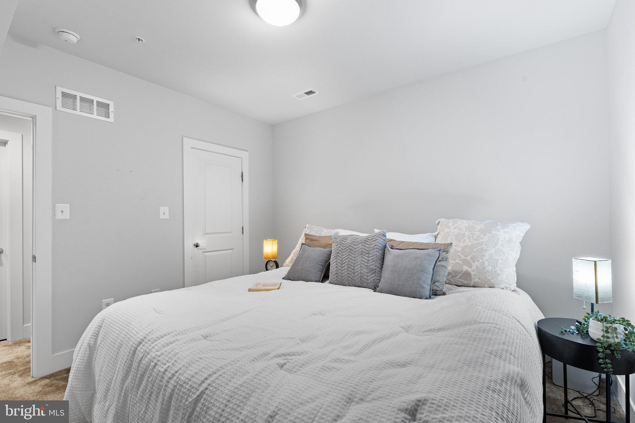 TWO RIVERS - Residential