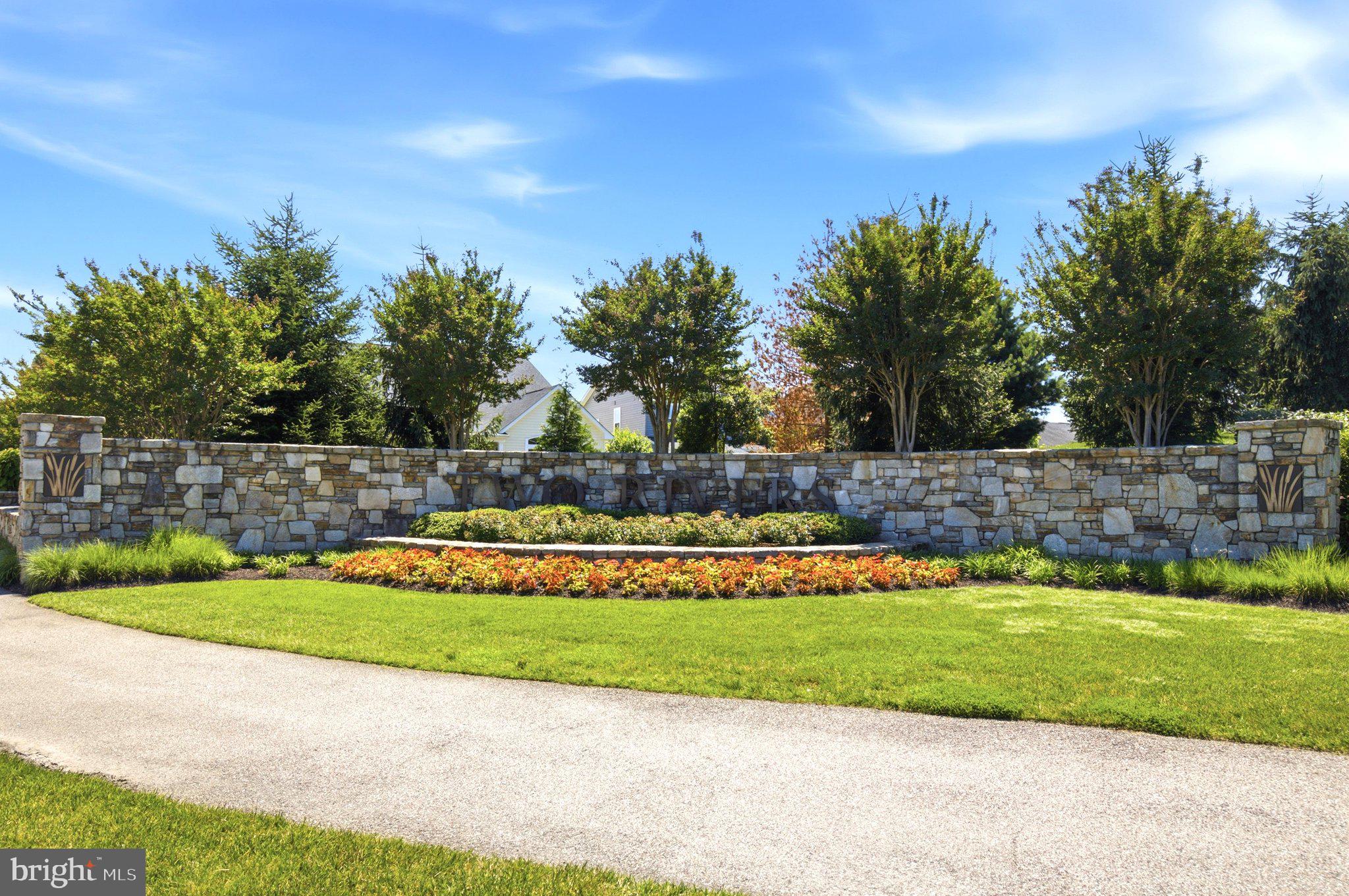 TWO RIVERS - Residential