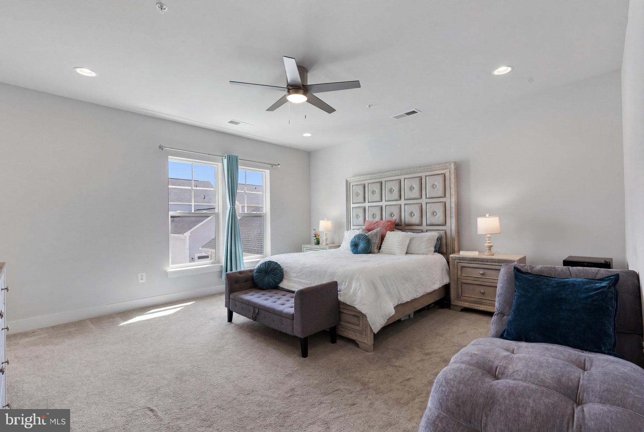 TWO RIVERS - Residential