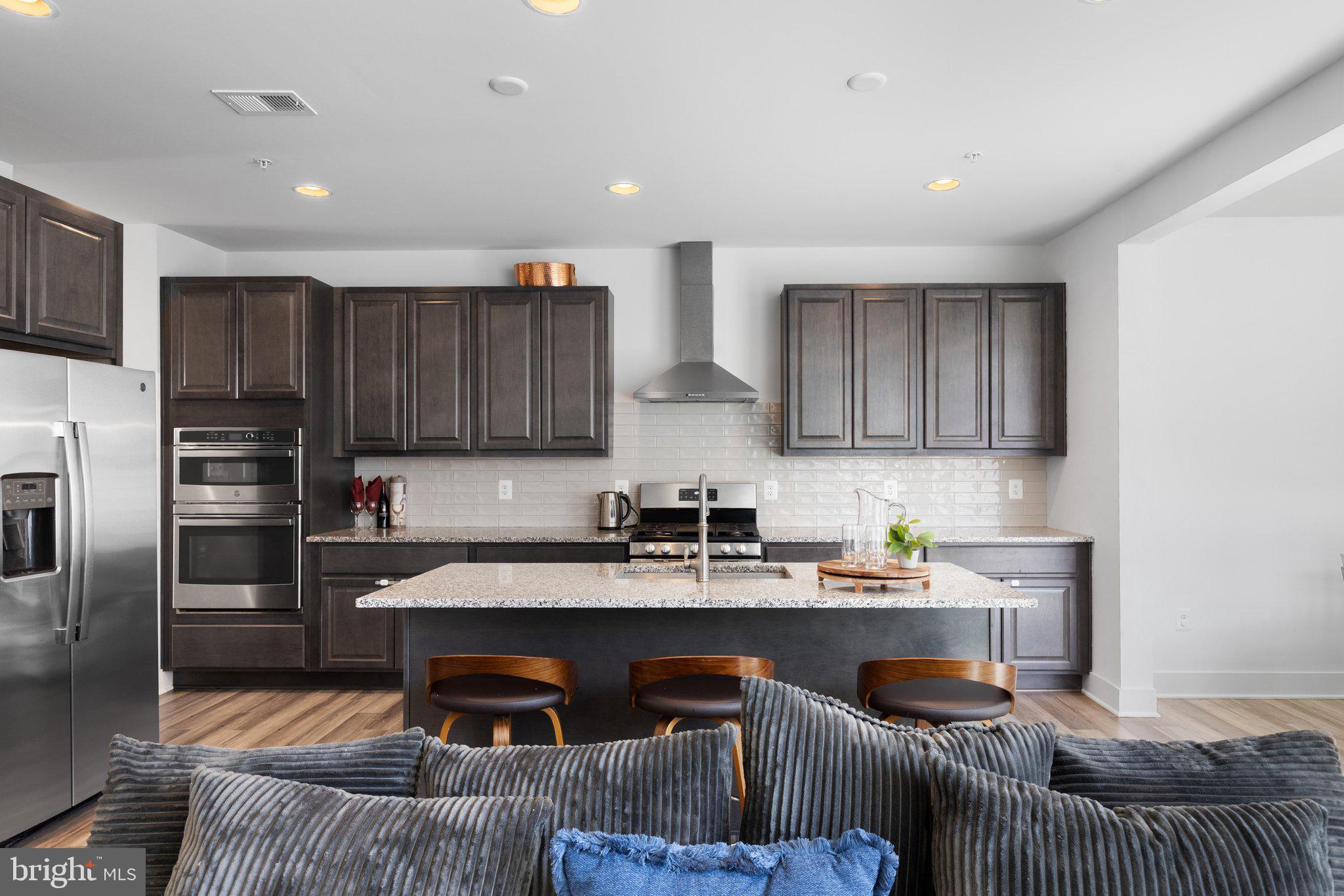 TWO RIVERS - Residential