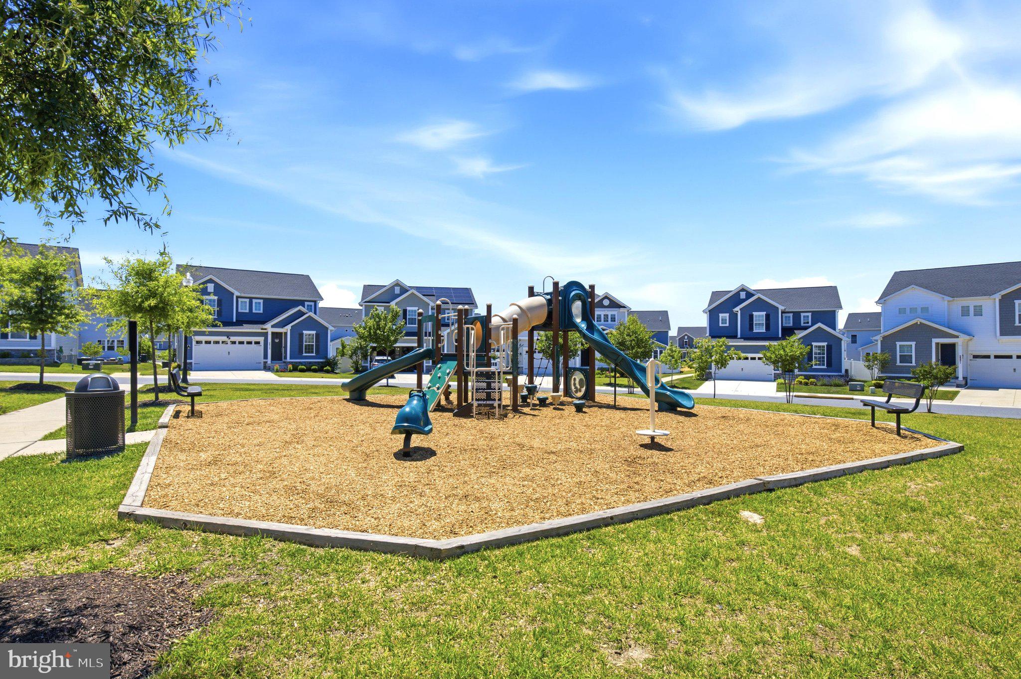 TWO RIVERS - Residential