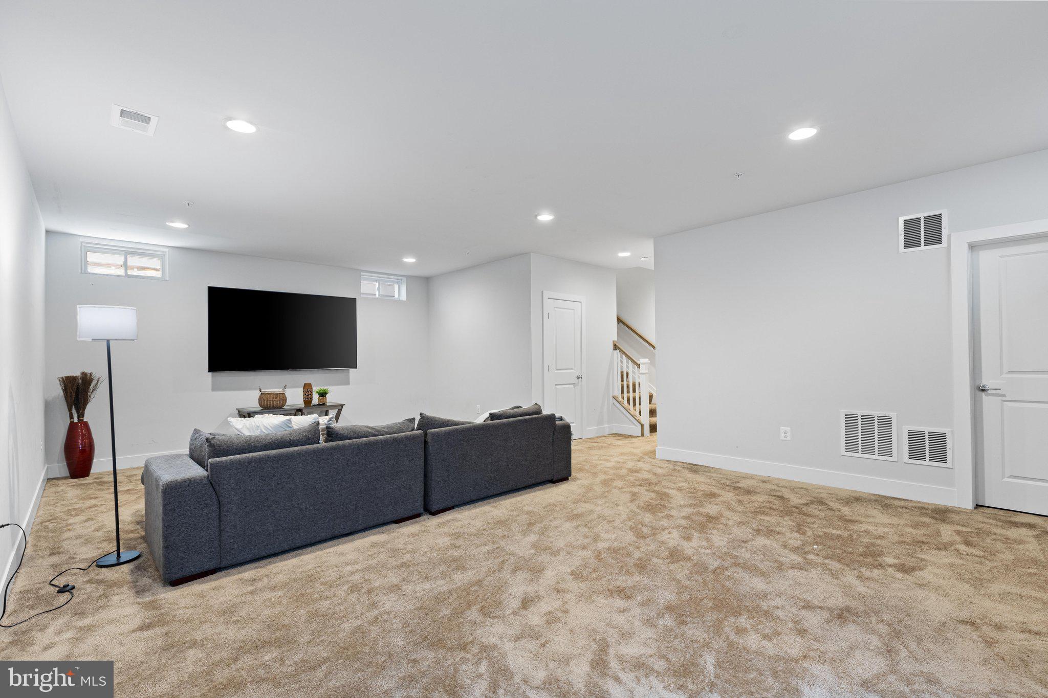 TWO RIVERS - Residential