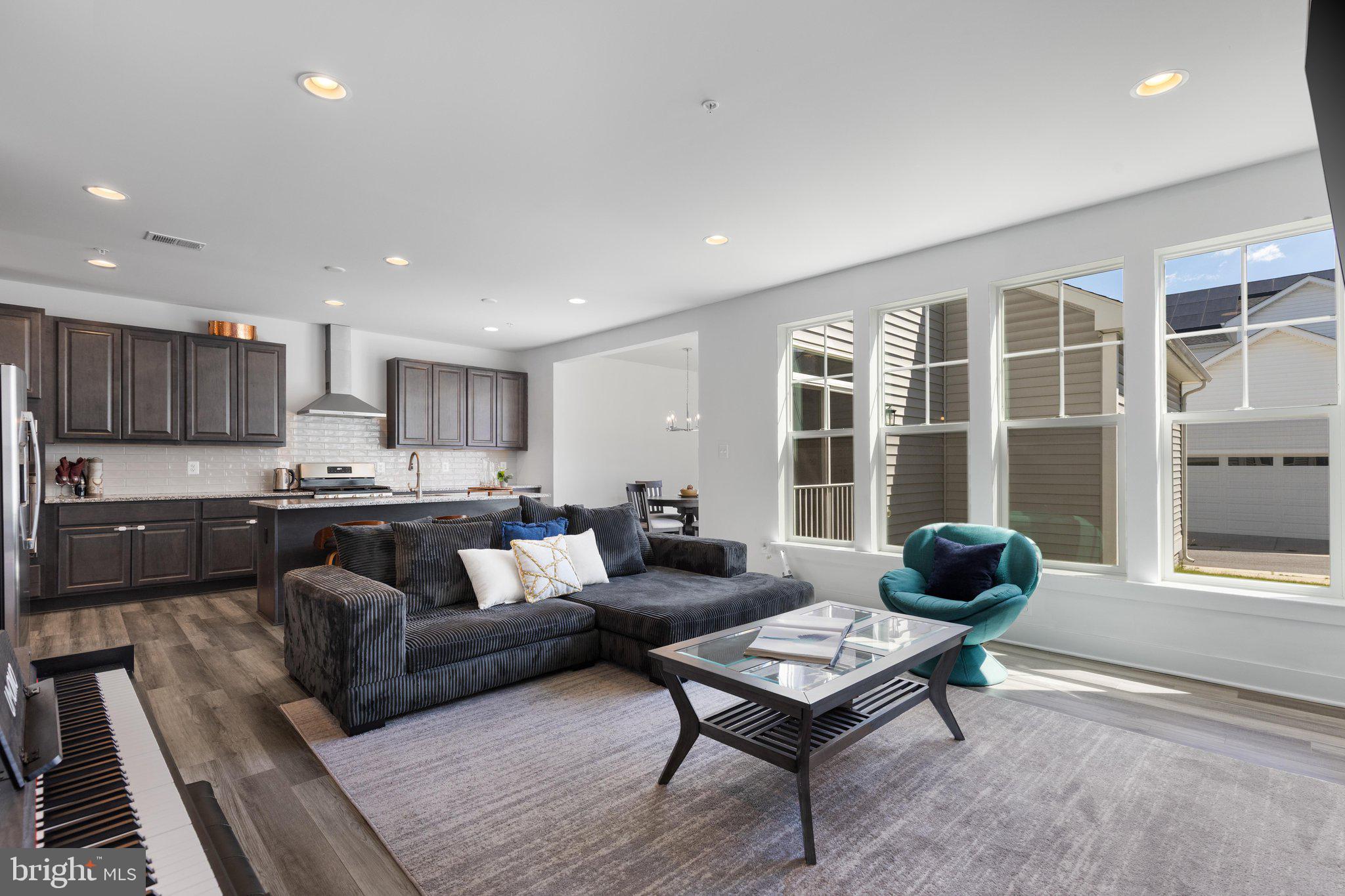 TWO RIVERS - Residential