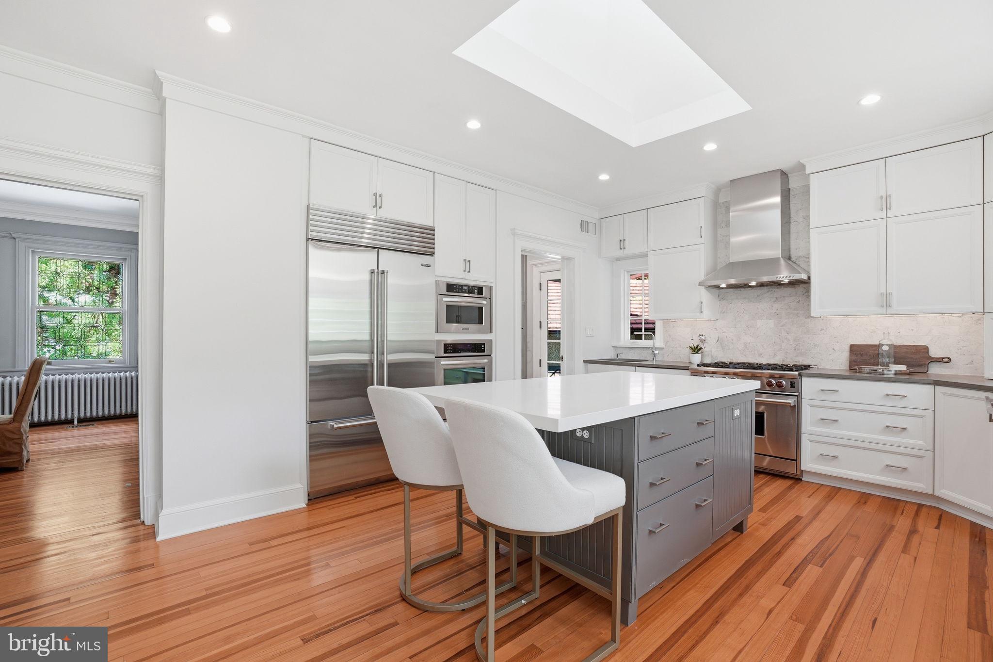 CLEVELAND PARK - Residential