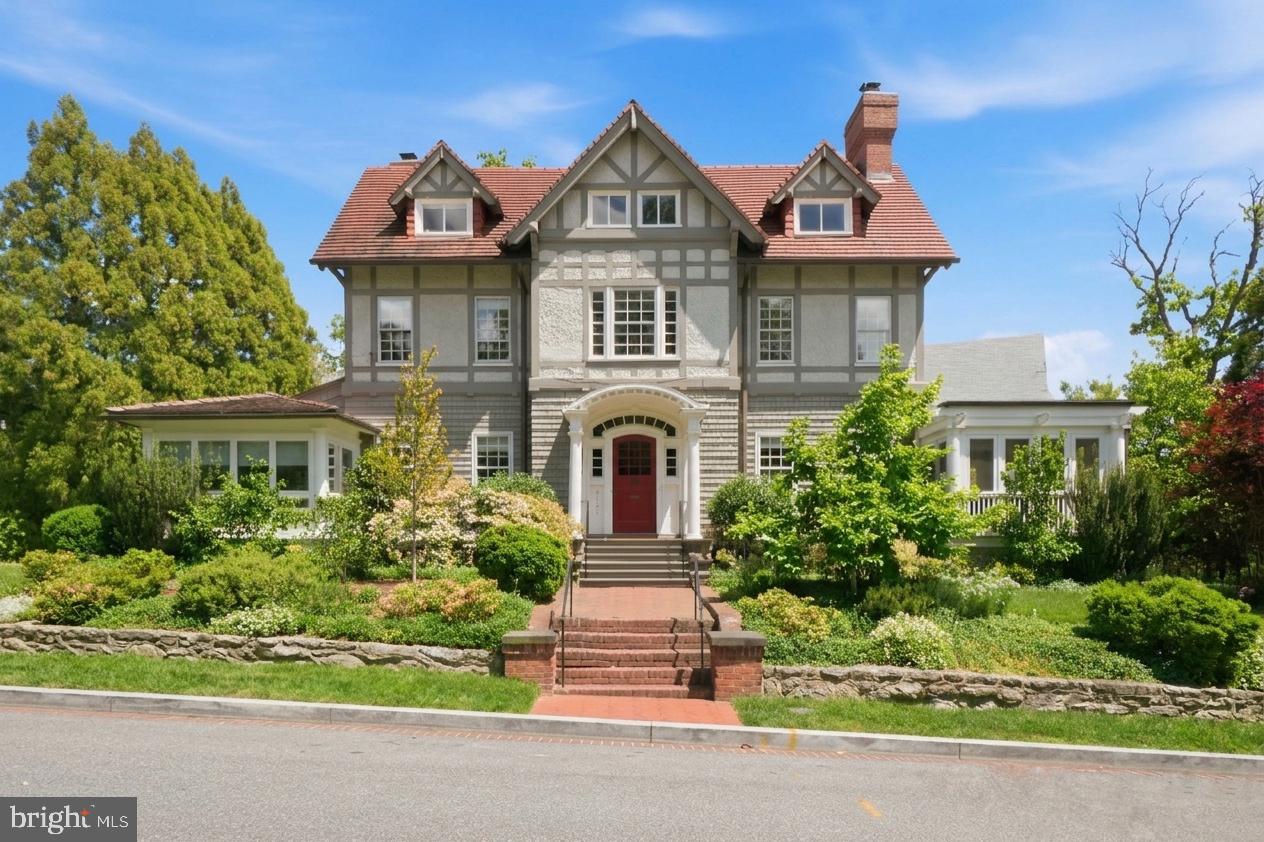 CLEVELAND PARK - Residential
