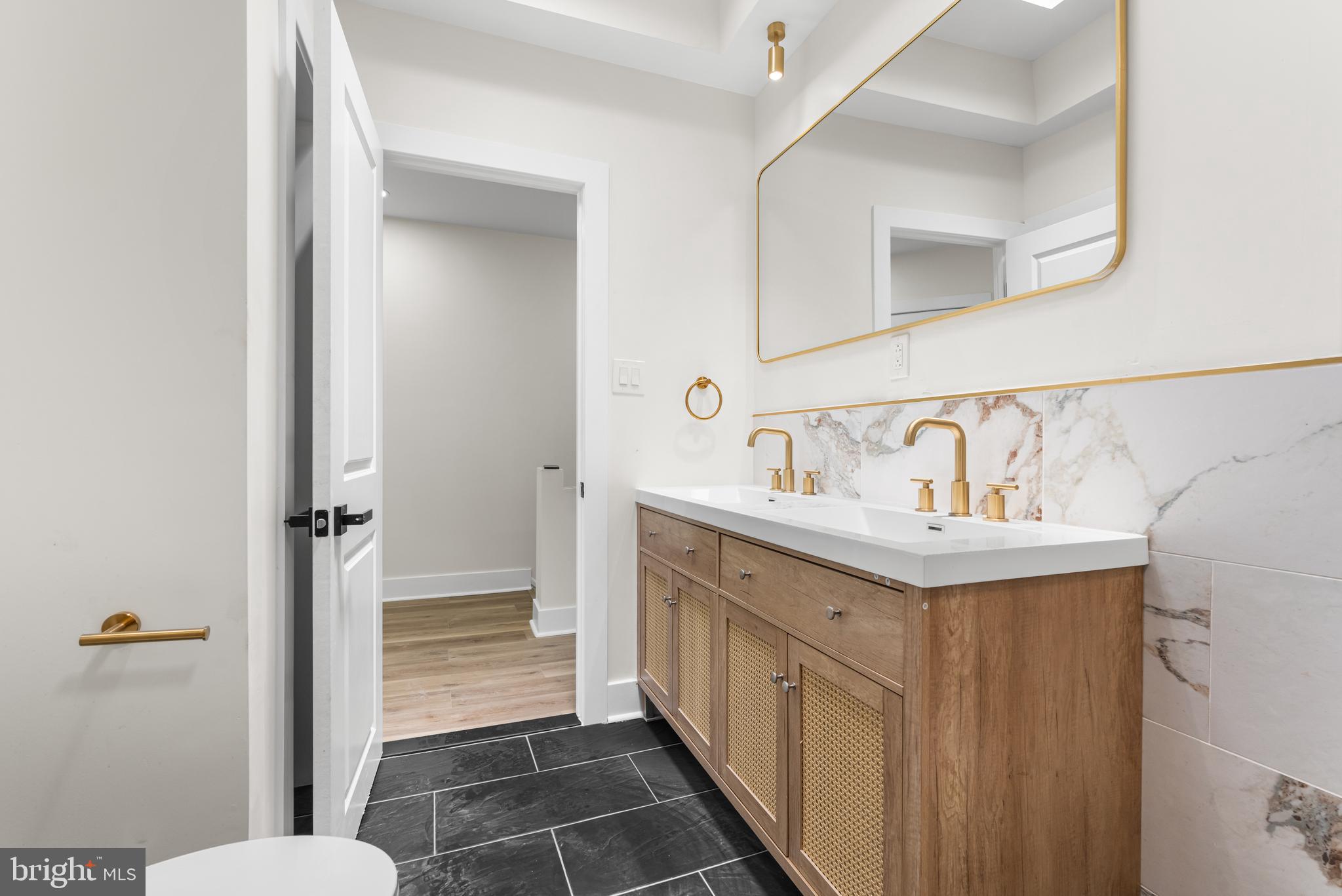 EASTWICK - Residential