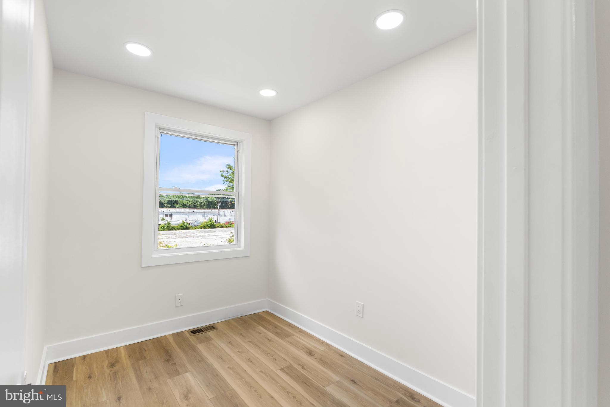 EASTWICK - Residential