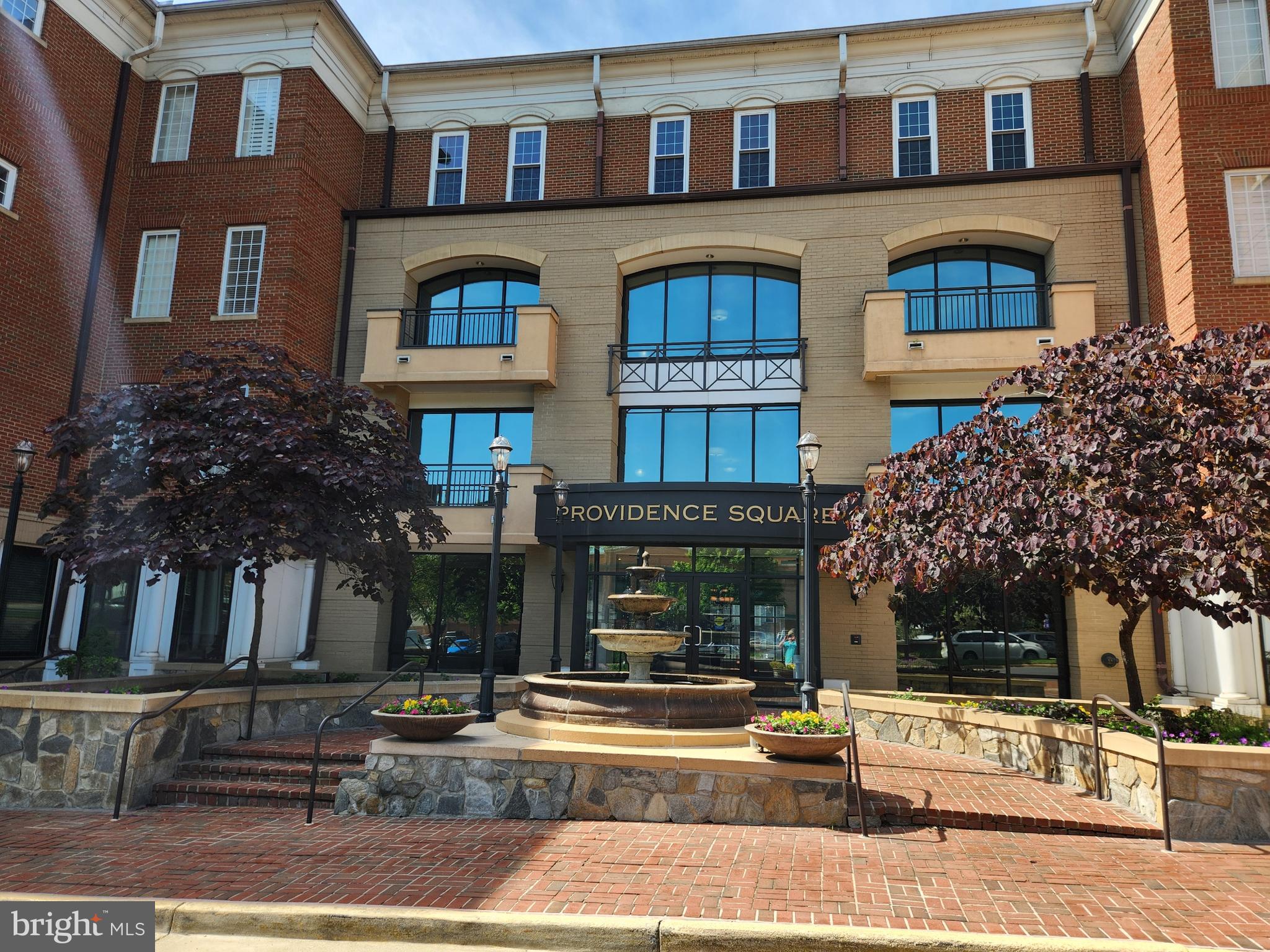 Location, Location, Location.  Move in Ready, Complete HVAC replacement in 2021, new appliances. Words cannot describe this beautiful ground level condominium situated in the heart of Fairfax City.