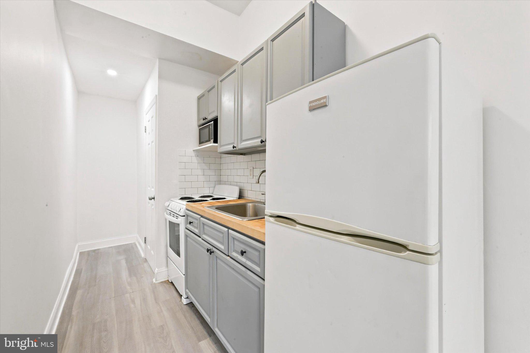 OLDE KENSINGTON - Residential Income