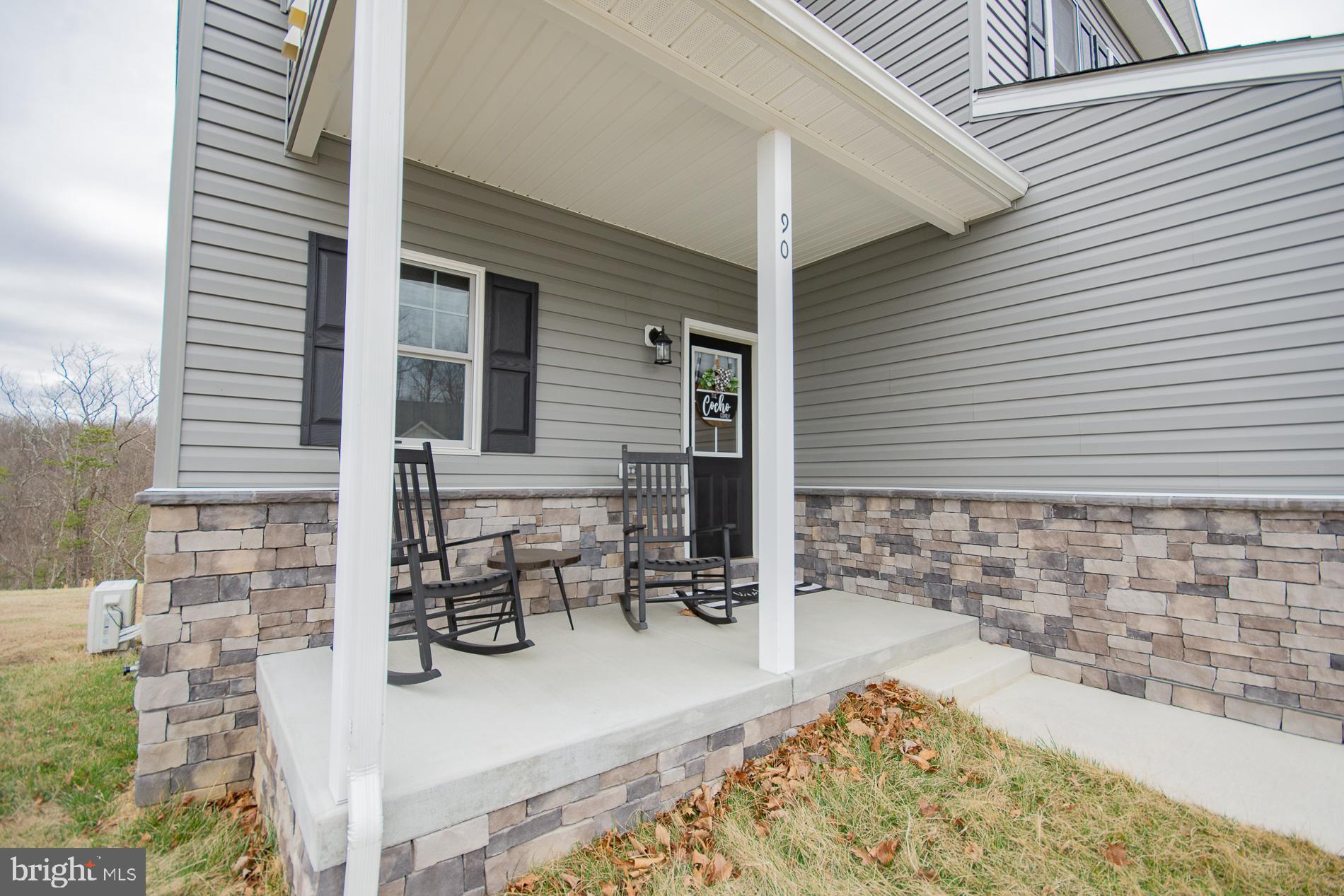 MIDDLE CREEK VISTAS - Residential