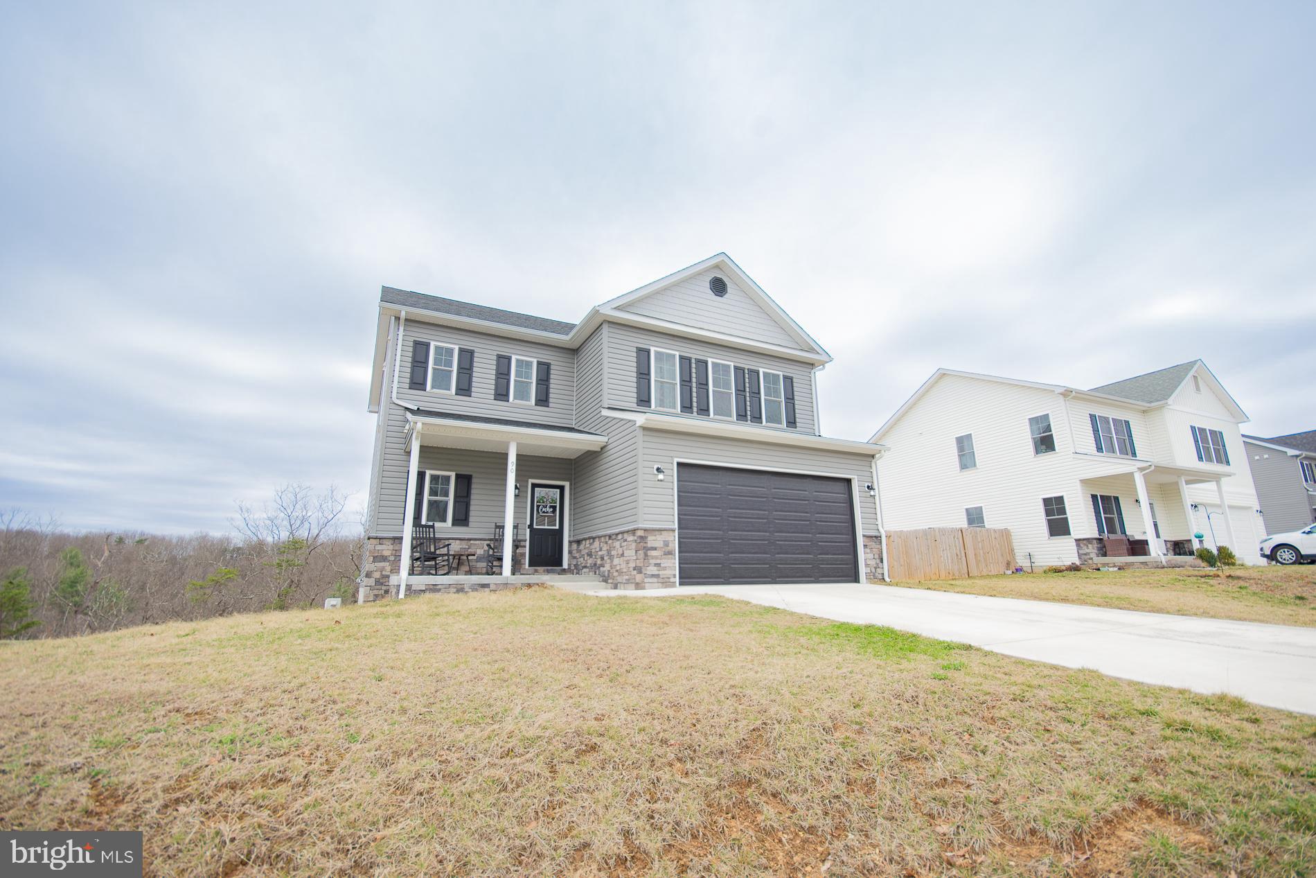 MIDDLE CREEK VISTAS - Residential