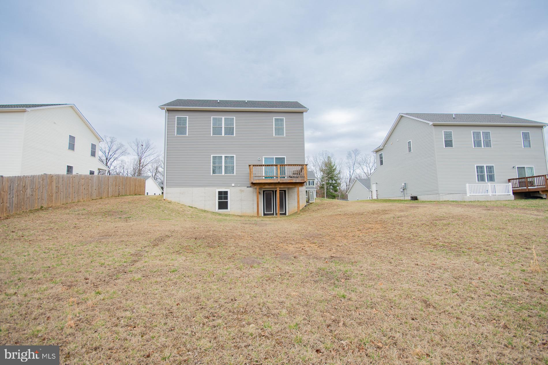MIDDLE CREEK VISTAS - Residential