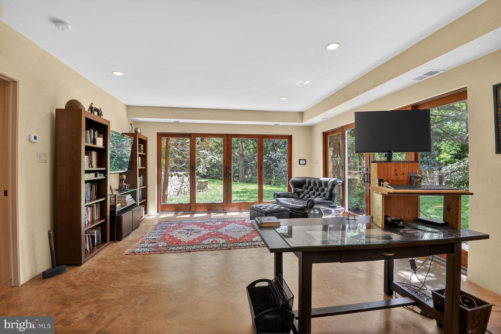 MALBROOK - Residential