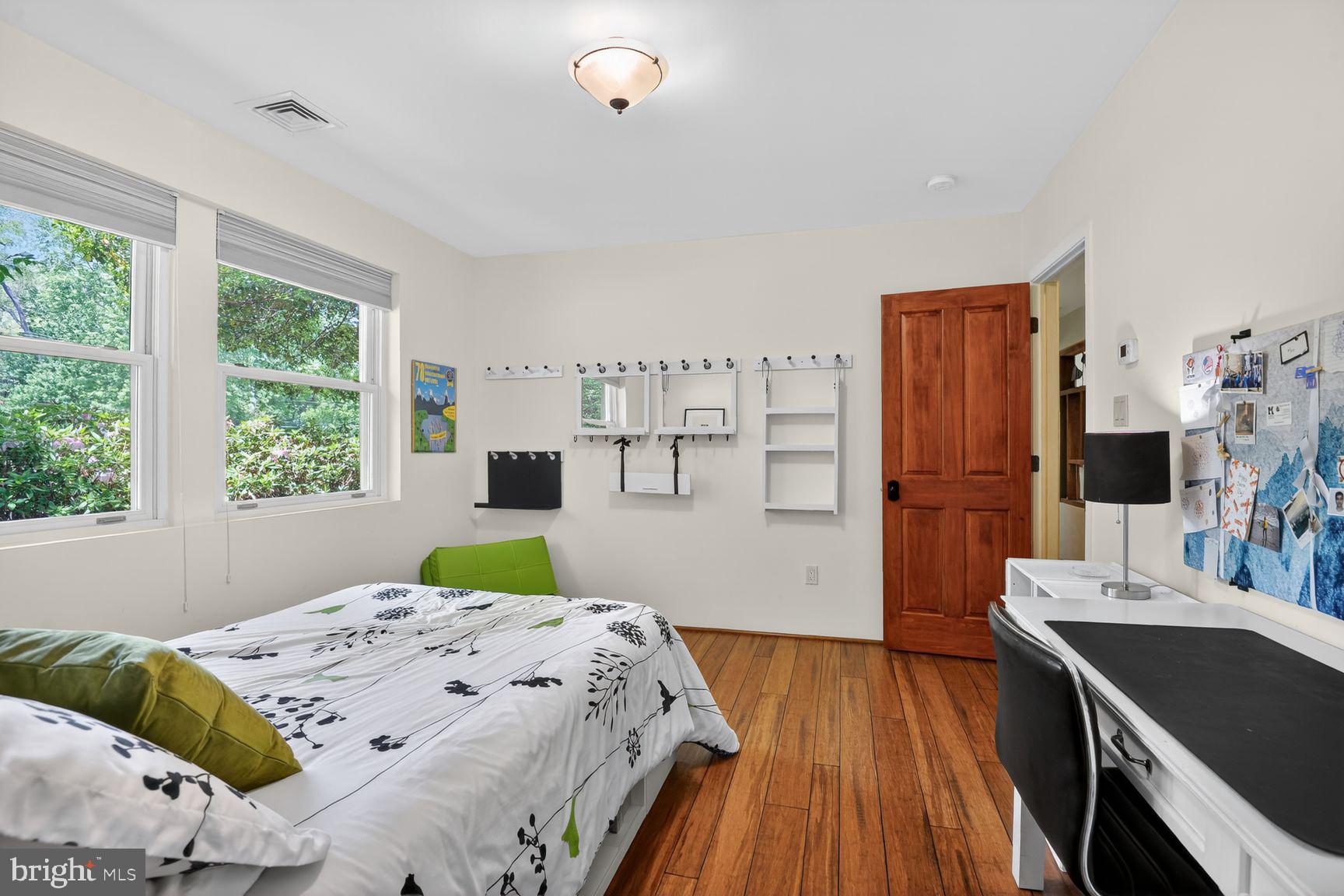 MALBROOK - Residential