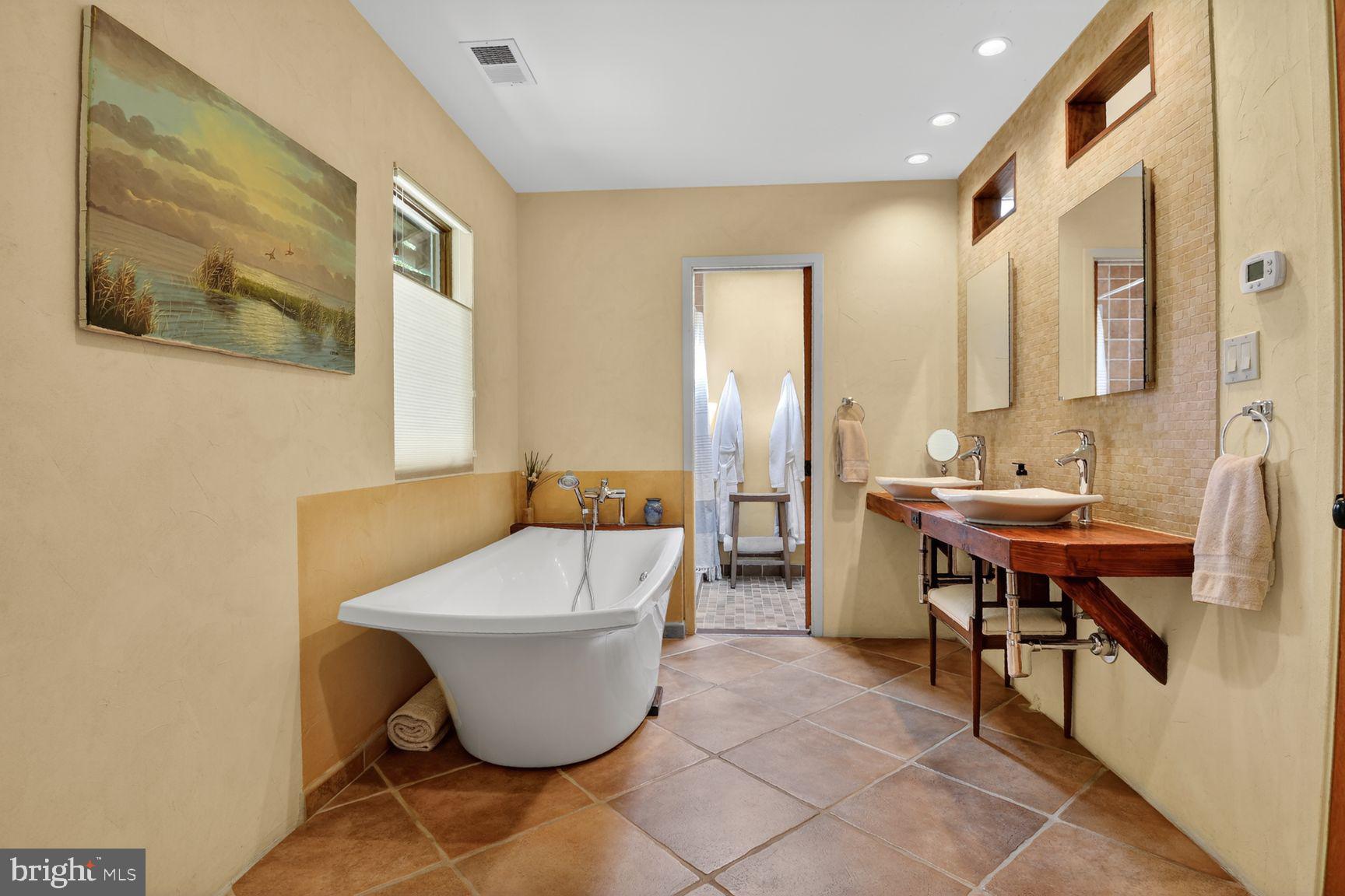 MALBROOK - Residential