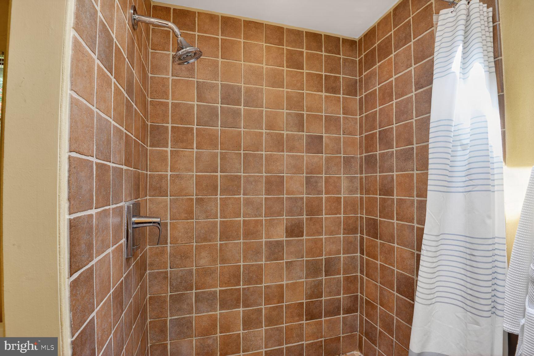 MALBROOK - Residential