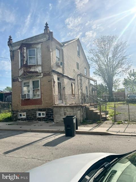WEST OAK LANE - Residential