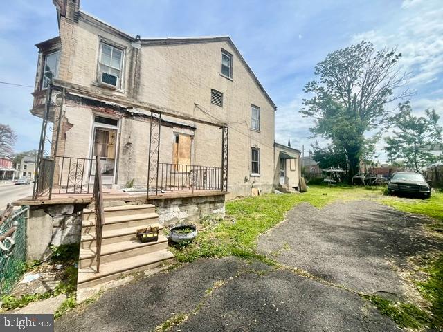 WEST OAK LANE - Residential