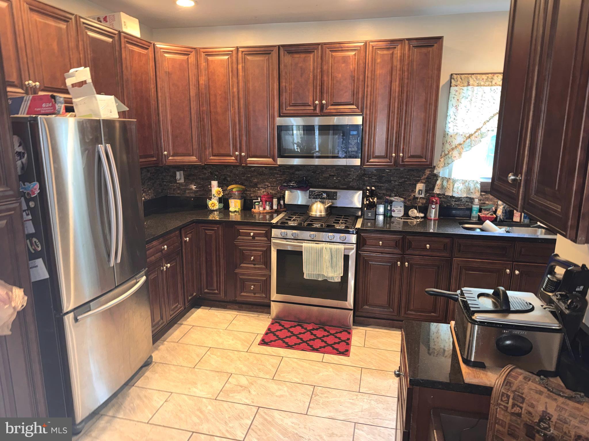 NORTH HALETHORPE - Residential