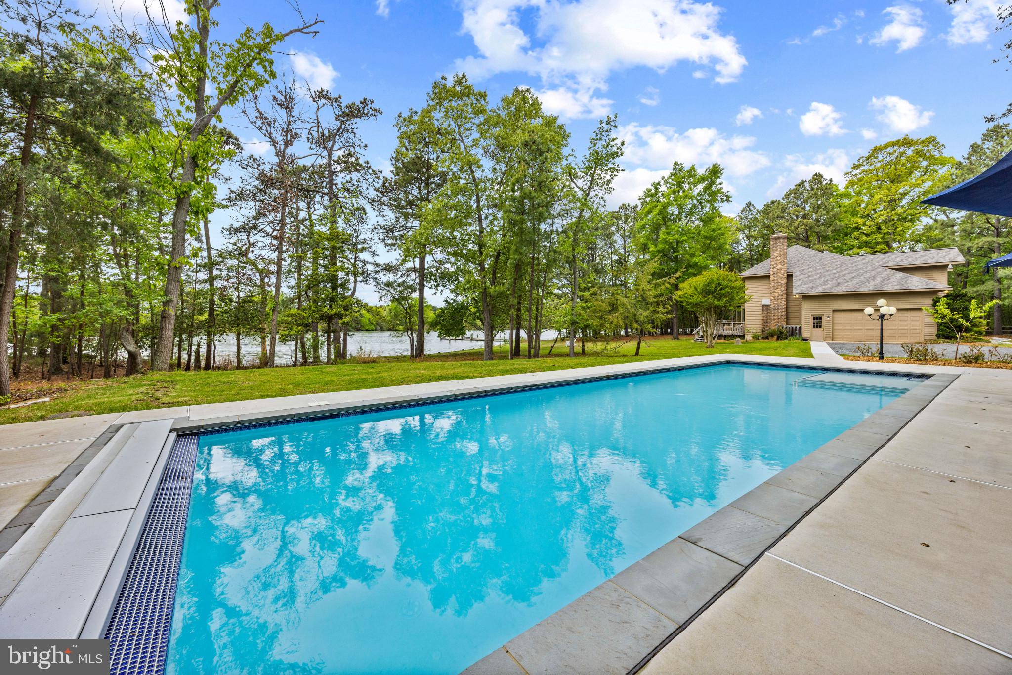COVE CREEK CLUB - Residential