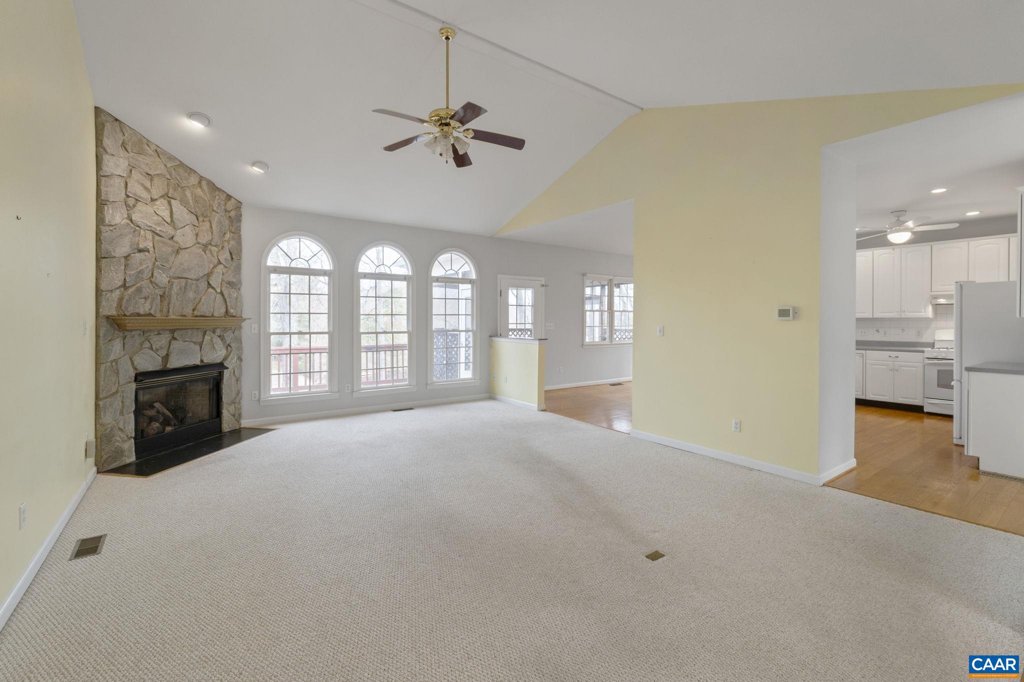 LAKE MONTICELLO - Residential