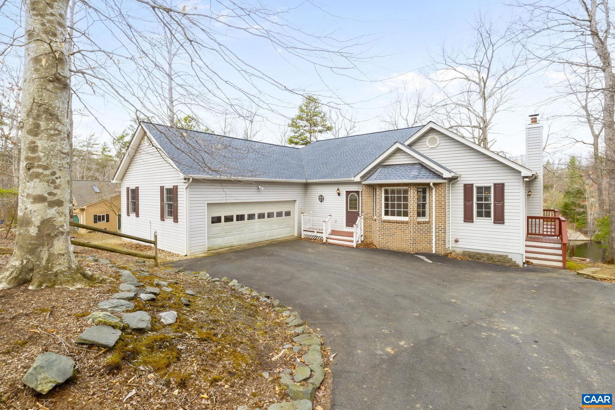 LAKE MONTICELLO - Residential