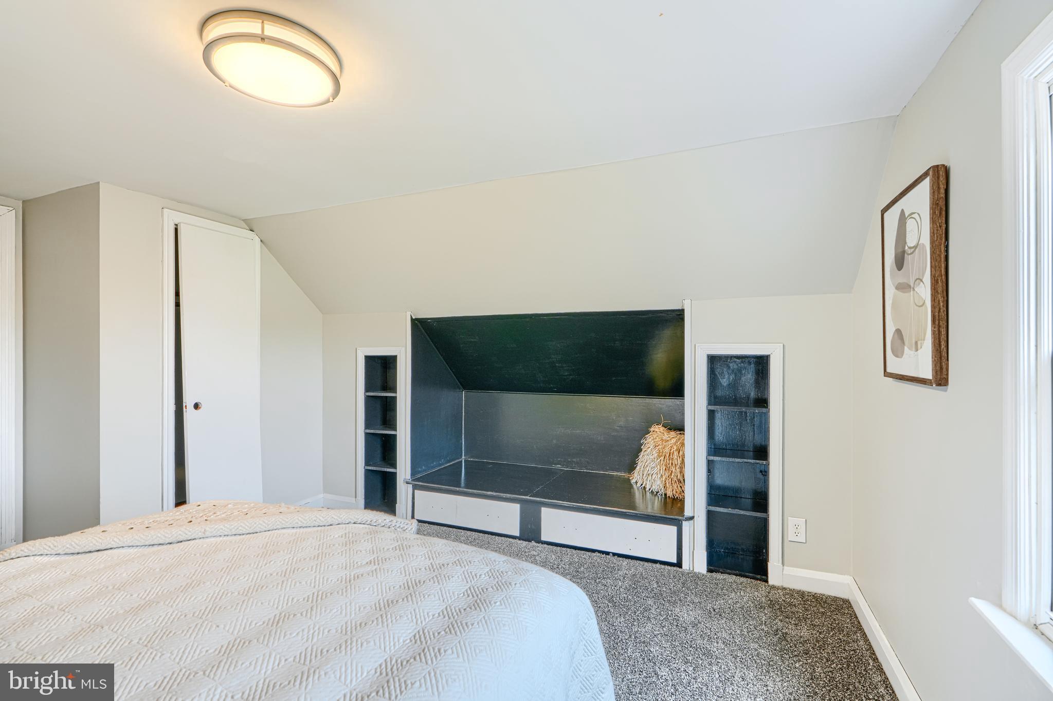 PERRY HALL - Residential