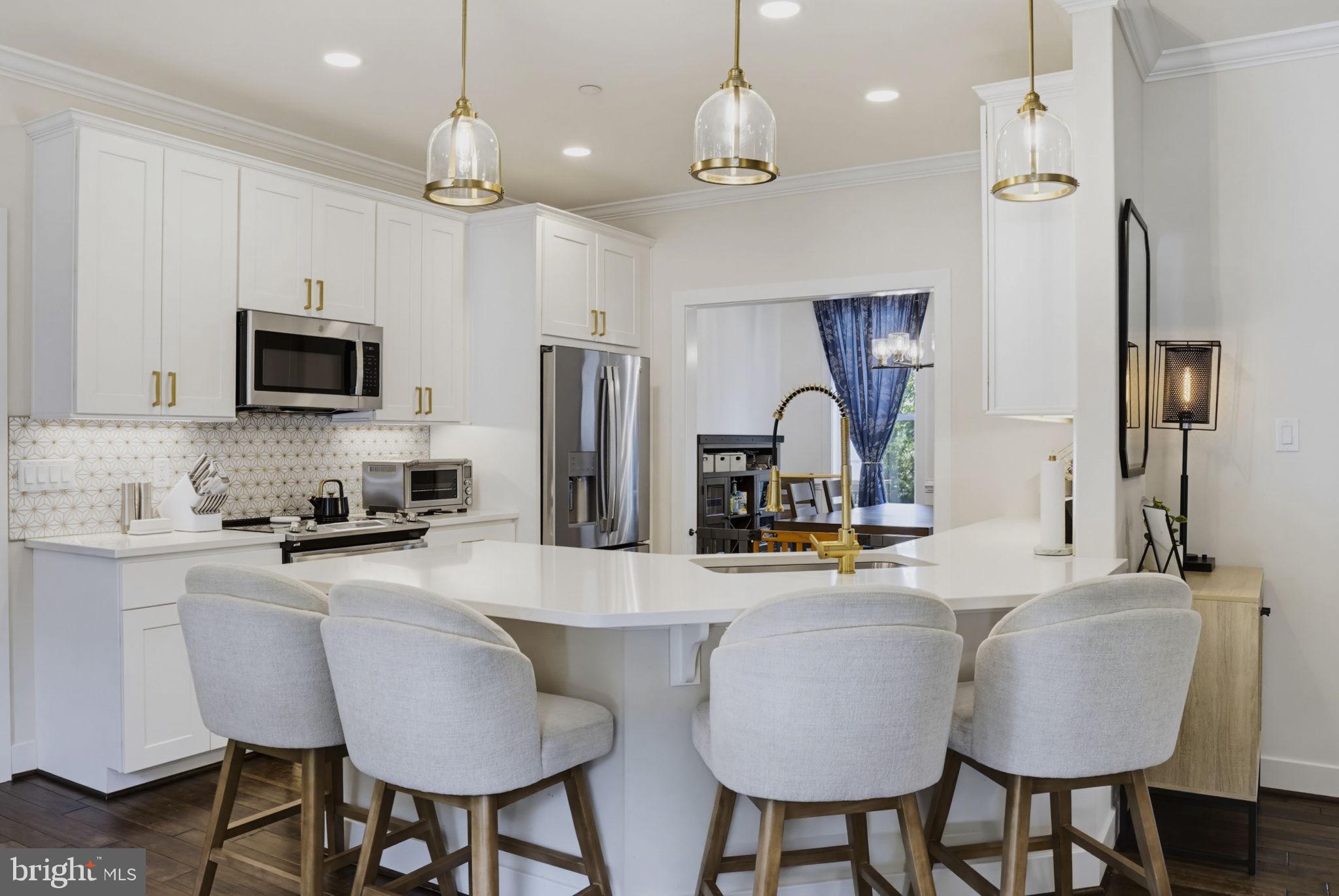 CLIFFTON ON THE POTOMAC - Residential
