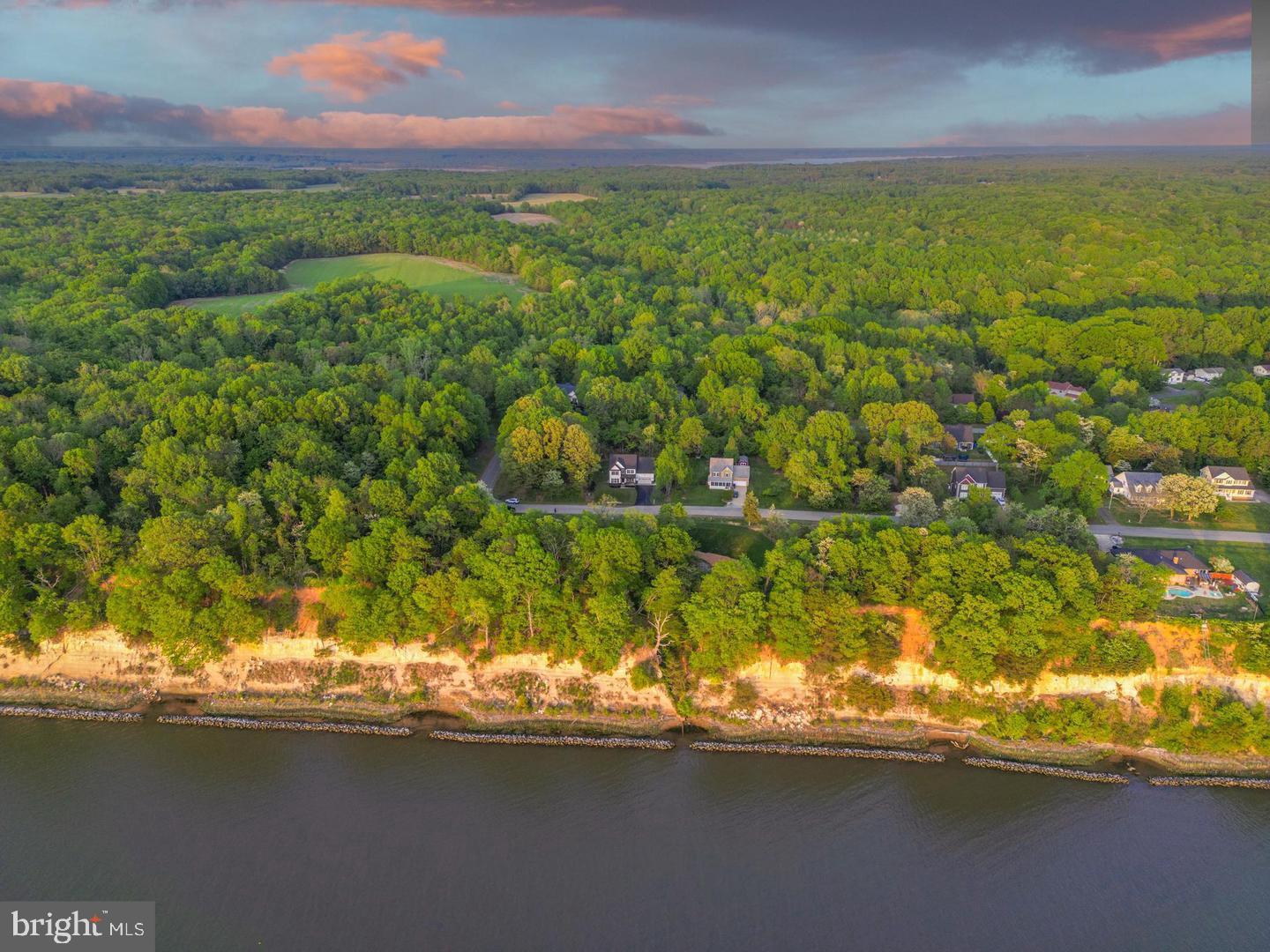 CLIFFTON ON THE POTOMAC - Residential