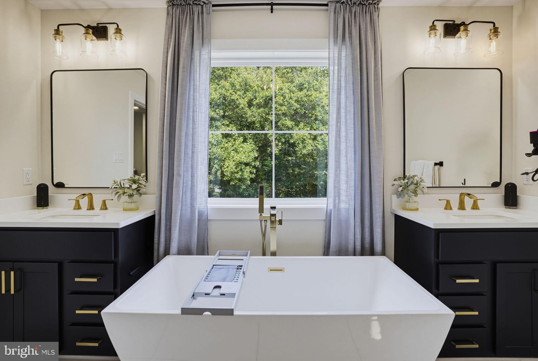 CLIFFTON ON THE POTOMAC - Residential