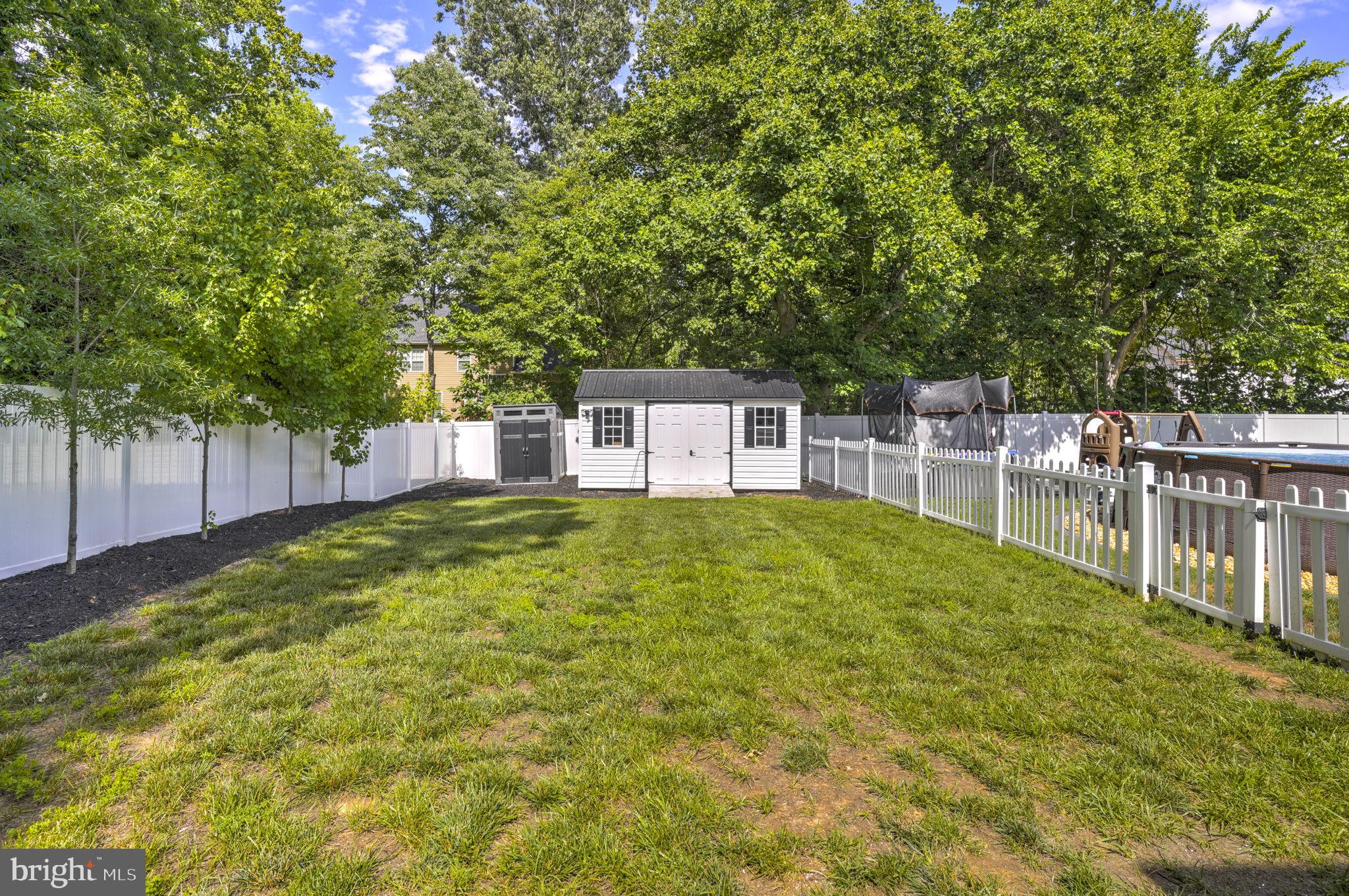 CLIFFTON ON THE POTOMAC - Residential