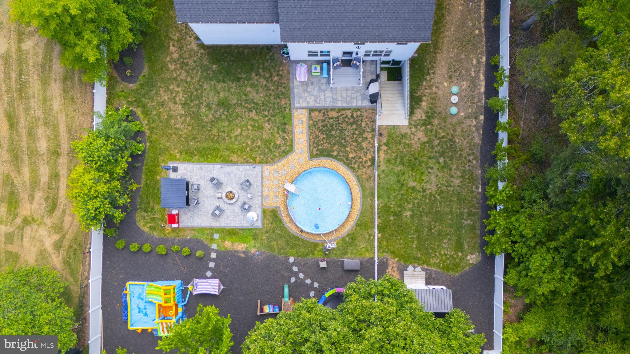 CLIFFTON ON THE POTOMAC - Residential