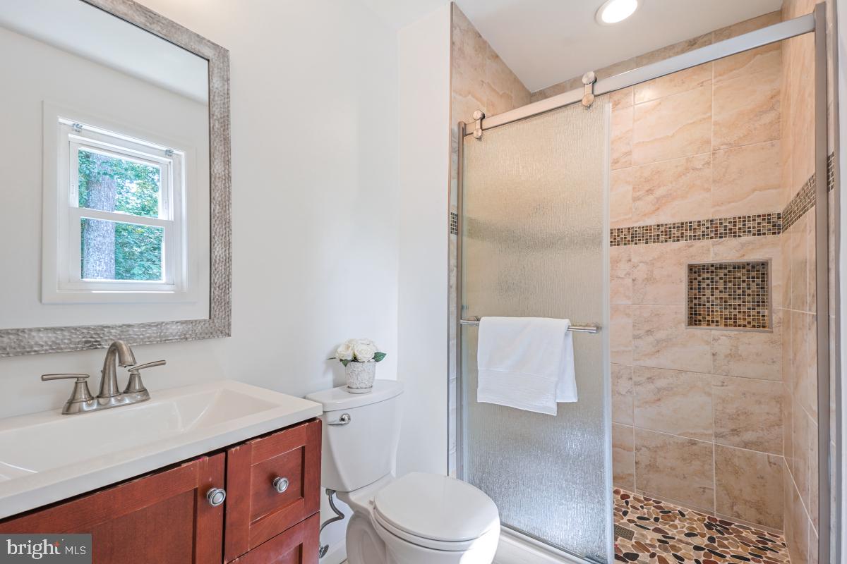 BROOKEVILLE KNOLLS - Residential