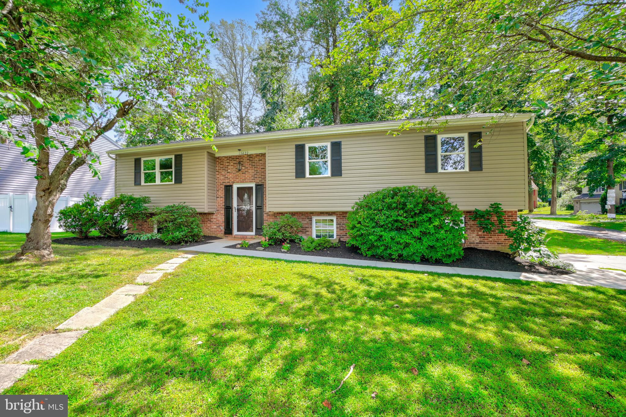 BROOKEVILLE KNOLLS - Residential