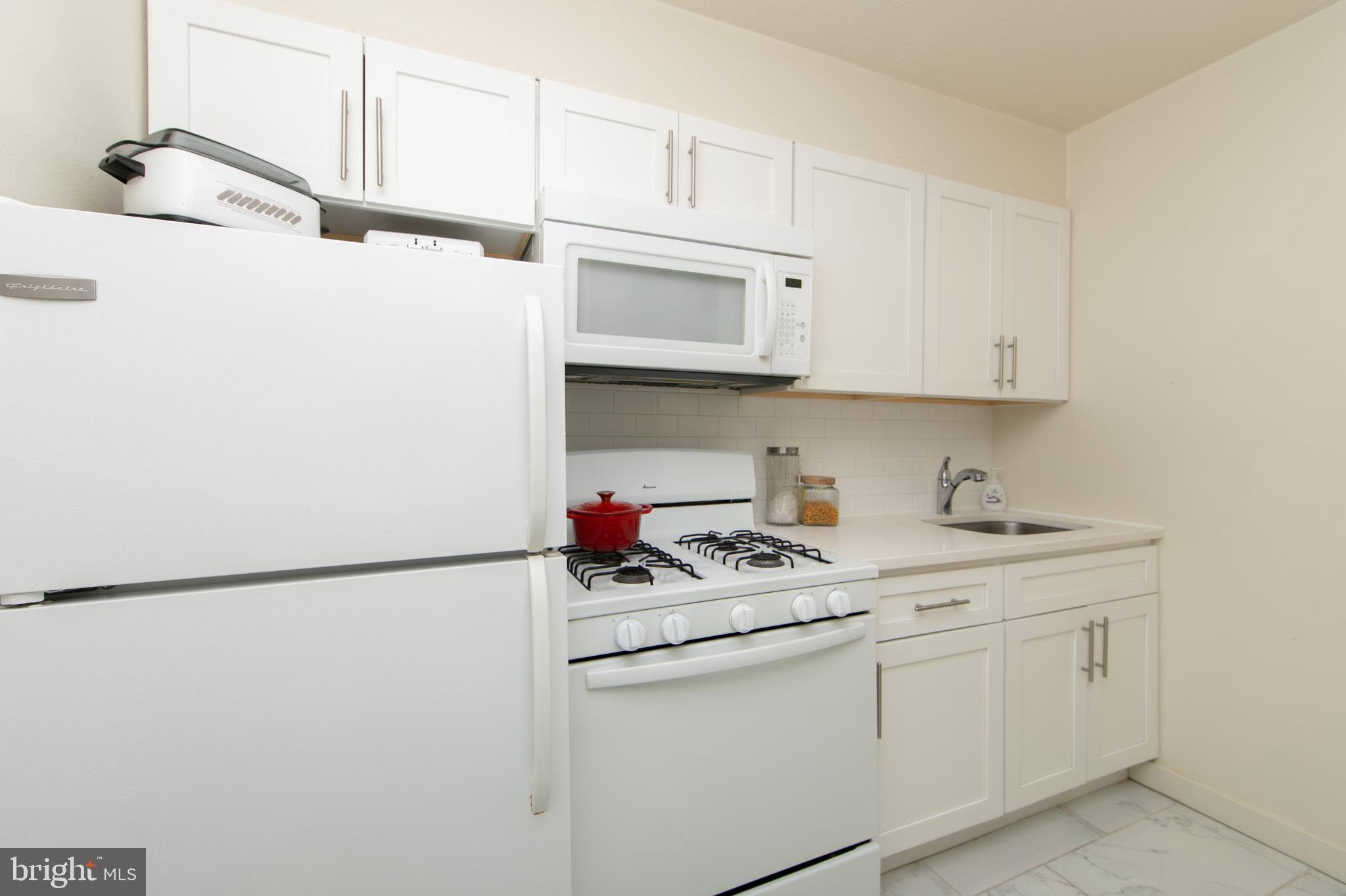 WASHINGTON SQ - Residential
