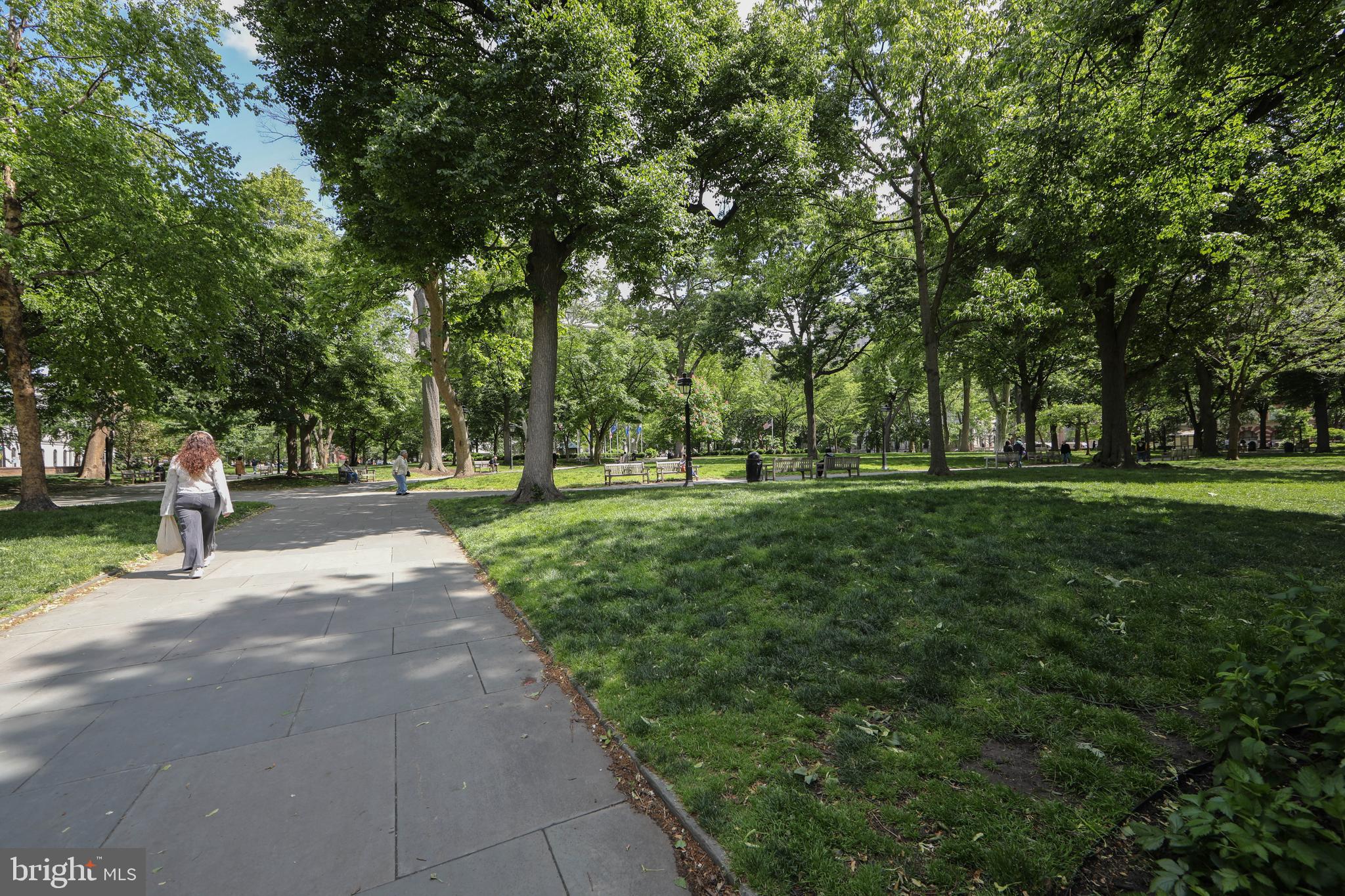 WASHINGTON SQ - Residential
