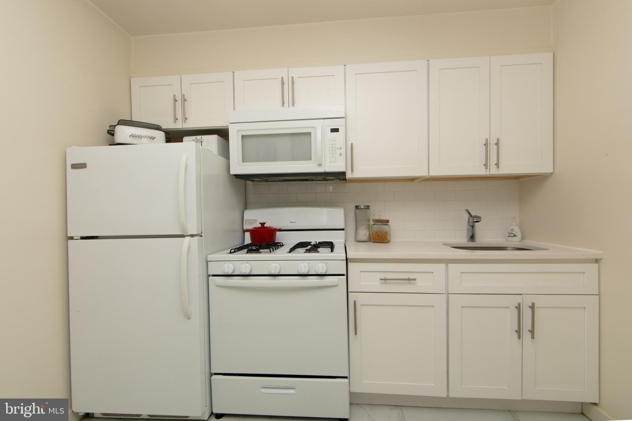 WASHINGTON SQ - Residential
