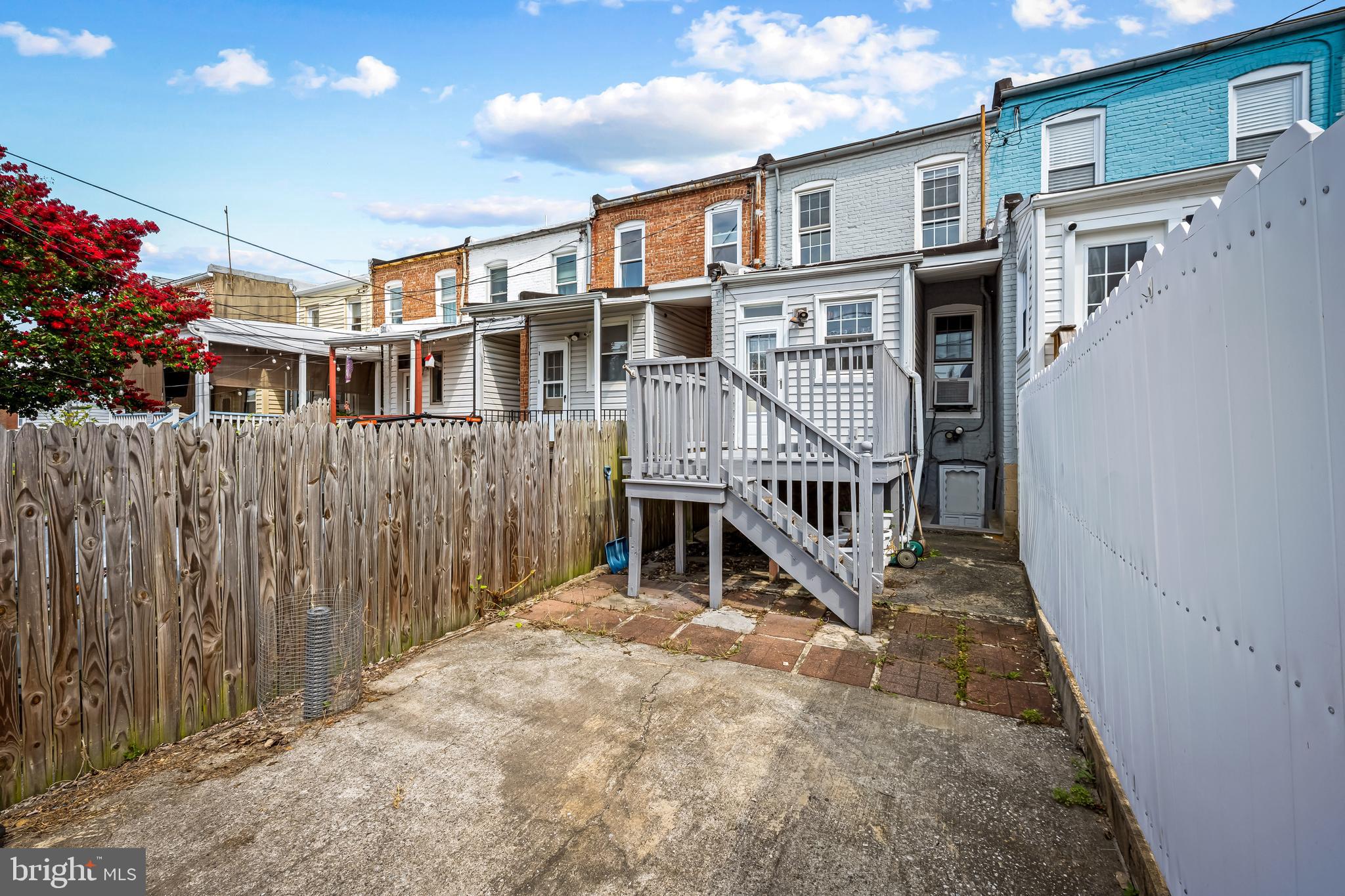 HAMPDEN HISTORIC DISTRICT - Residential