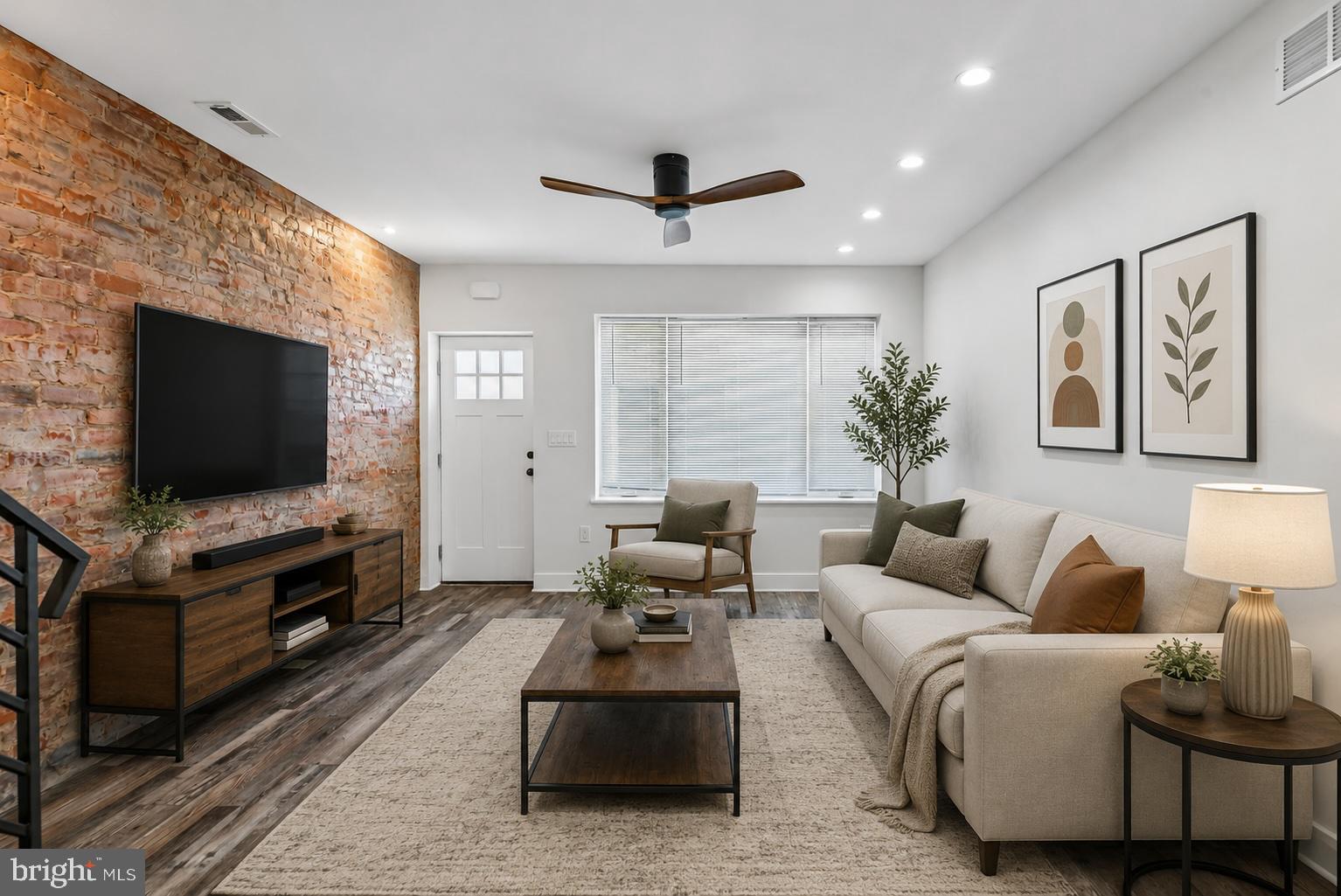 PORT RICHMOND - Residential