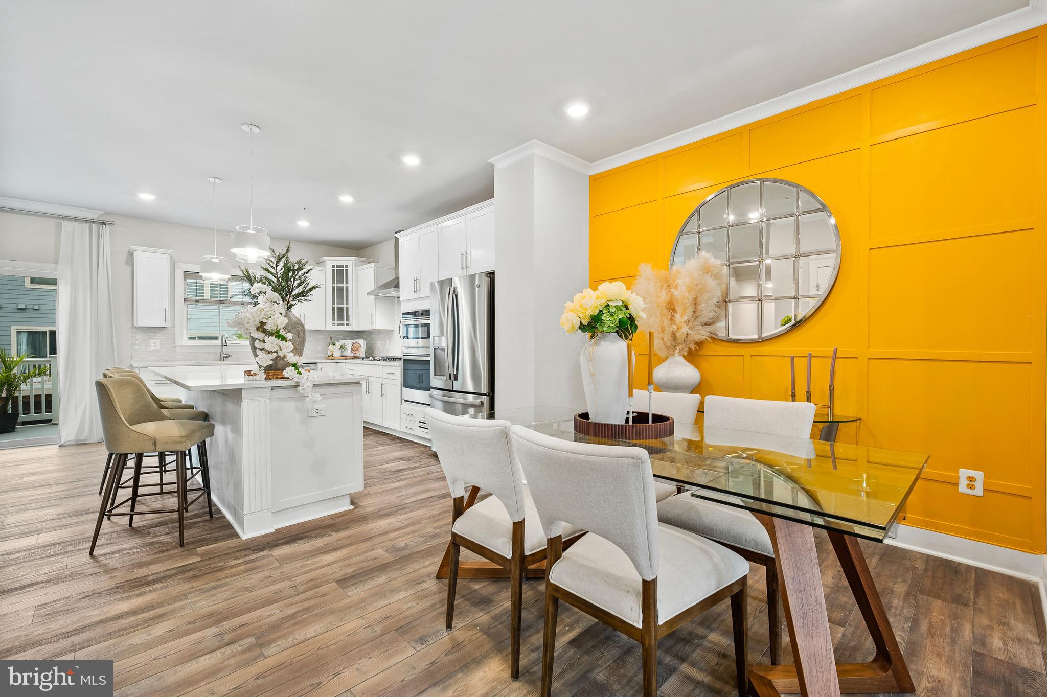 CROWN FARM - Residential