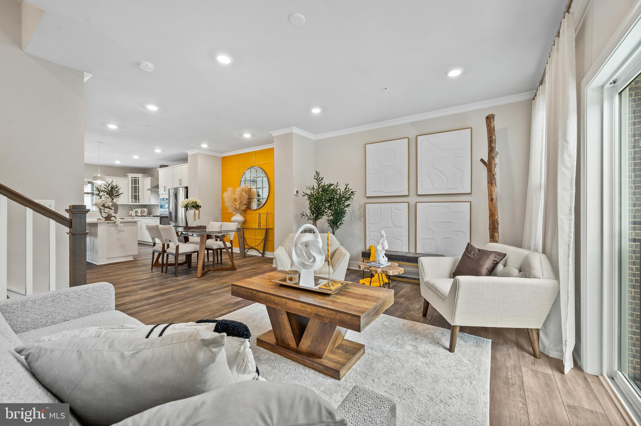 CROWN FARM - Residential