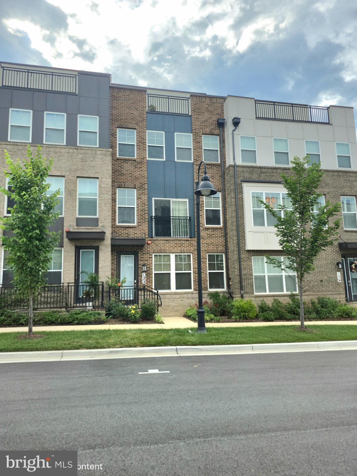 CROWN FARM - Residential