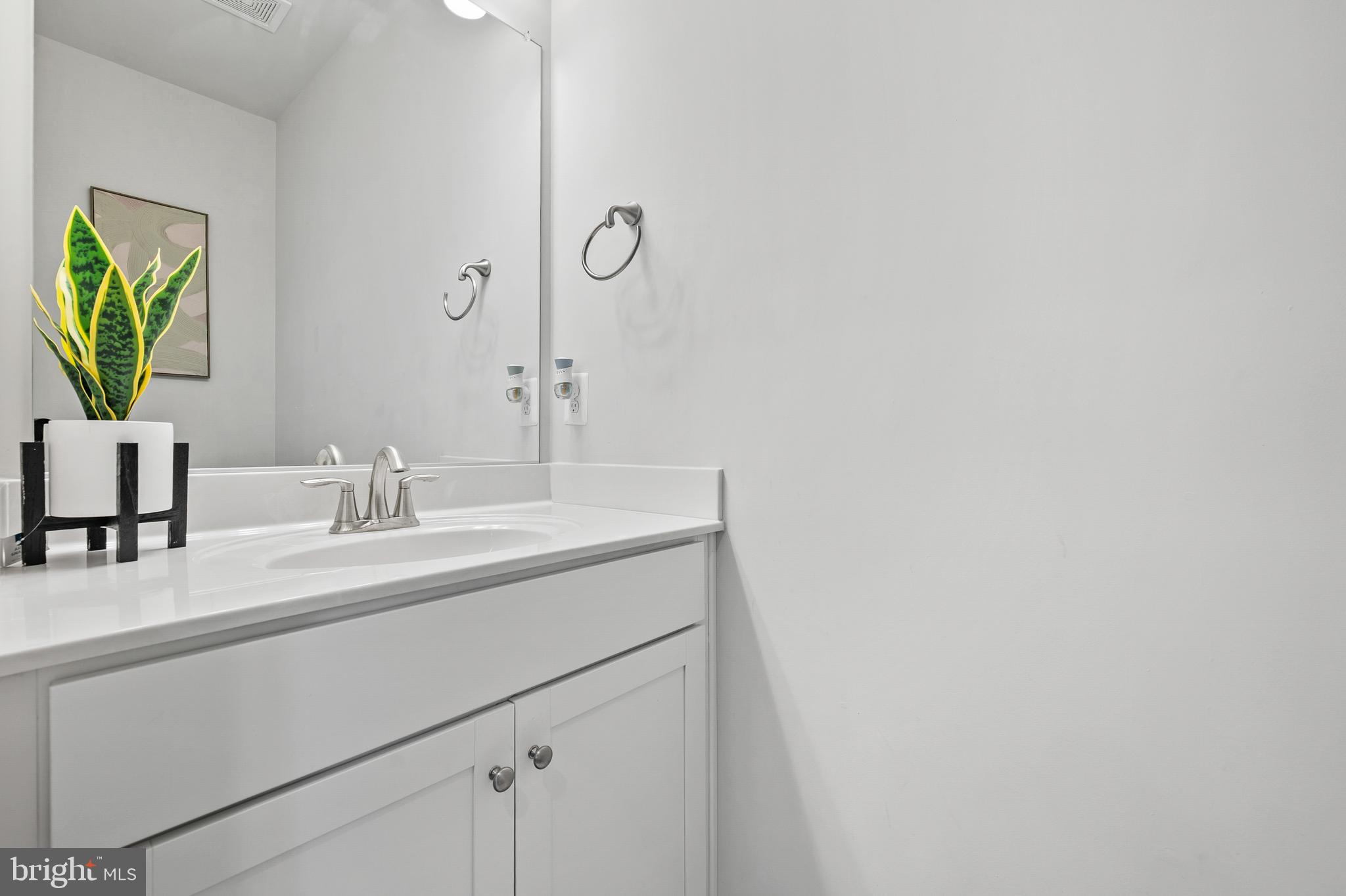CROWN FARM - Residential