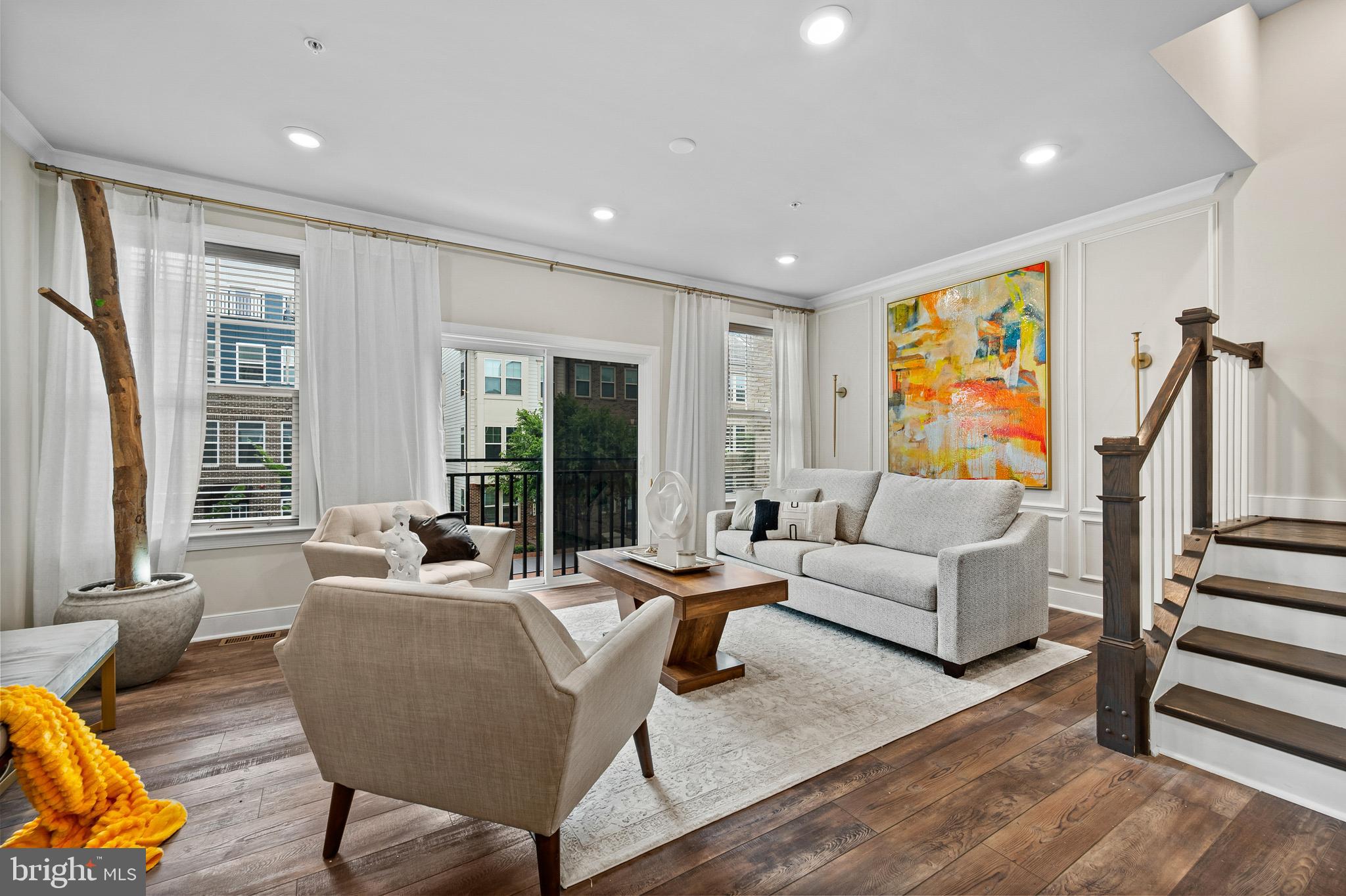 CROWN FARM - Residential